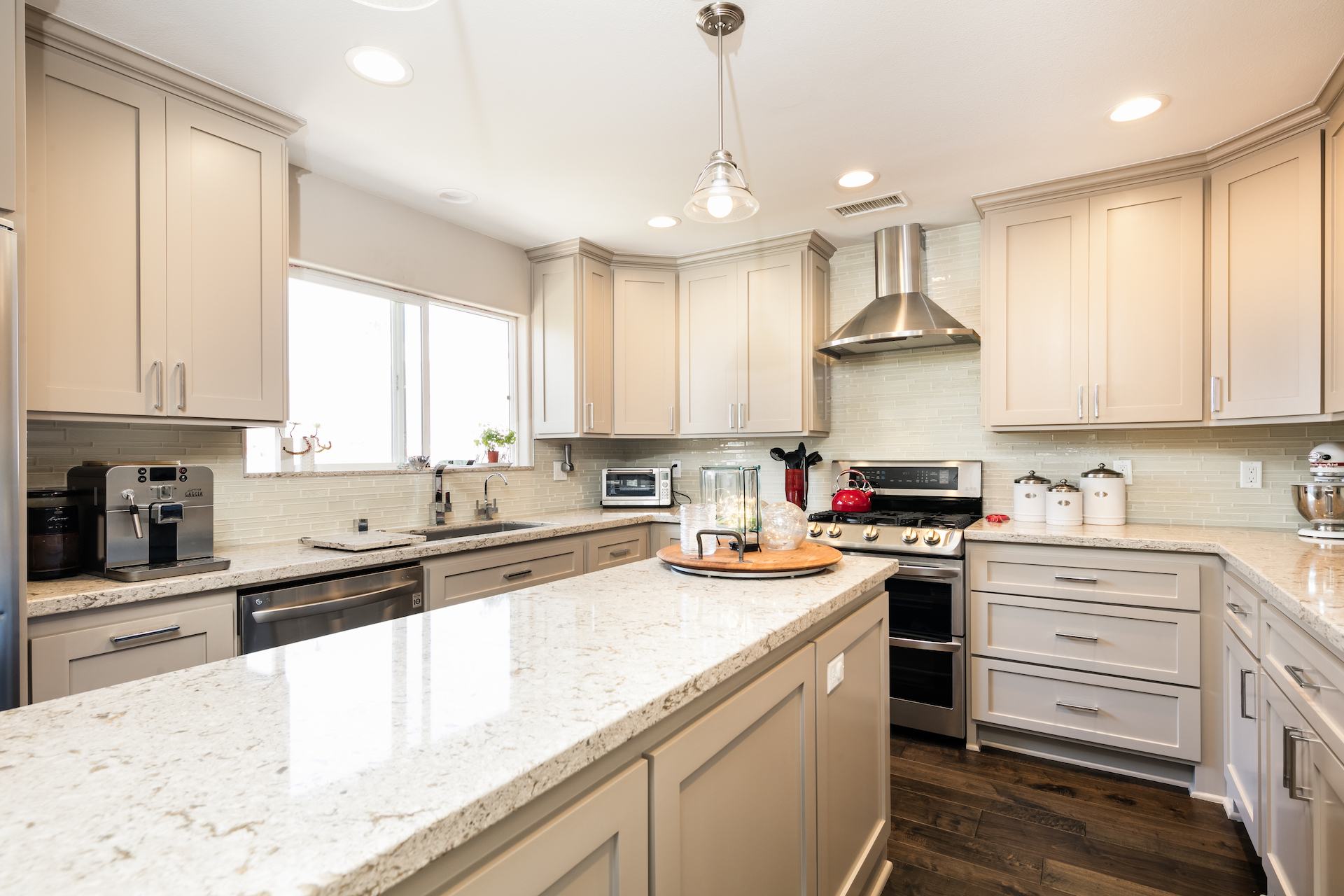 Cambria Countertops &amp; Stainless Appliances