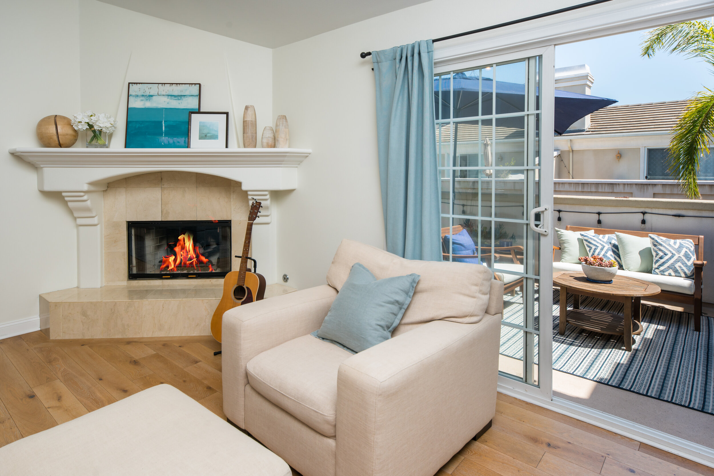 Great Room - fireplace 2417 Grant Avenue Unit B Redondo Beach CA 90278.JPG