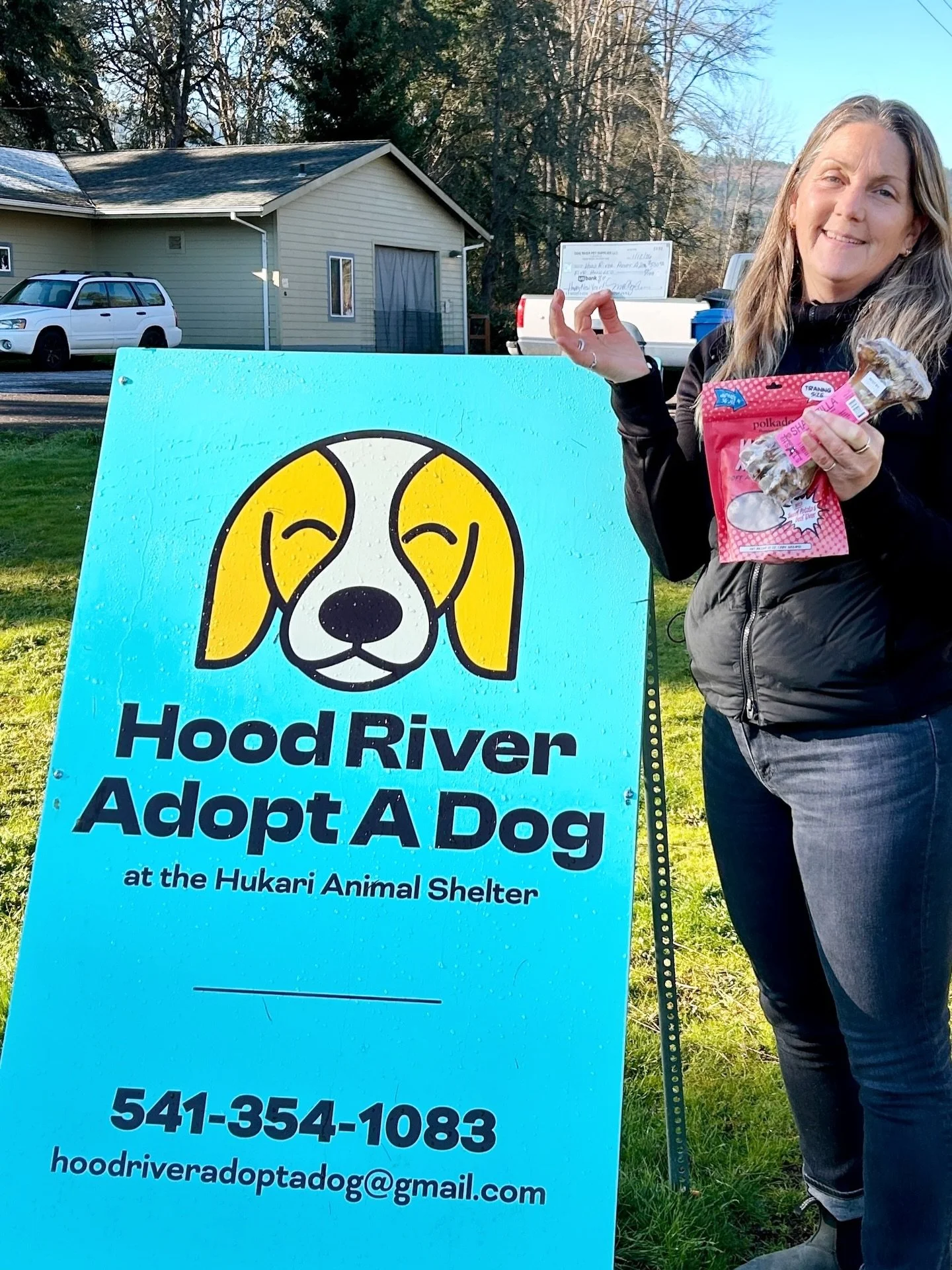 Remember so long ago (4 weeks) 😂 when we were holding our toy and food drive for the shelters? Well you all can feel really proud of yourselves because we were able to donate about $4,000 in toys, treats, collars &amp; harnesses, food and good ol' m