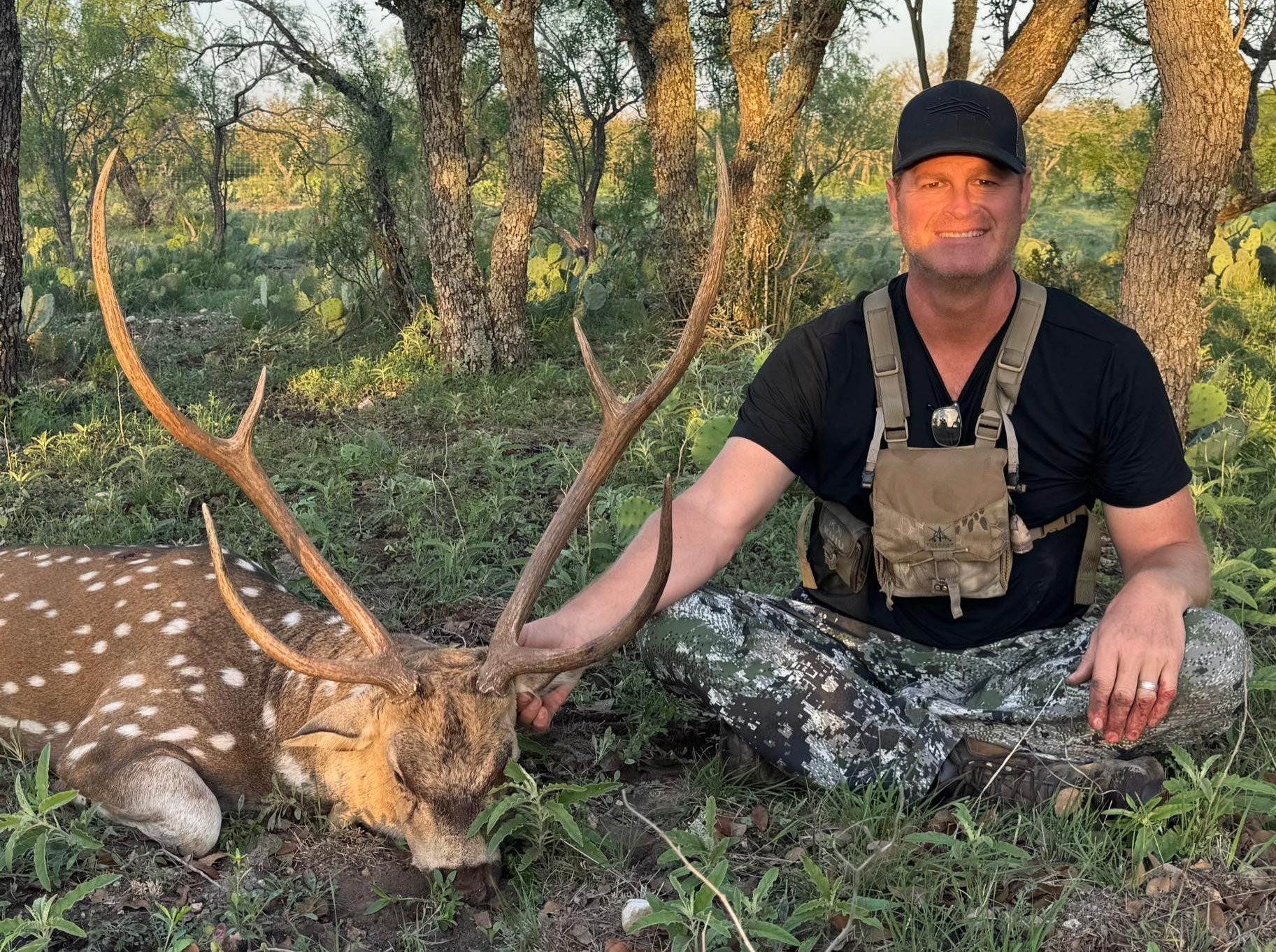 trophy axis buck 9.jpg