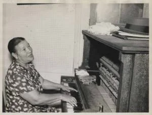billie_pierce.jpg
