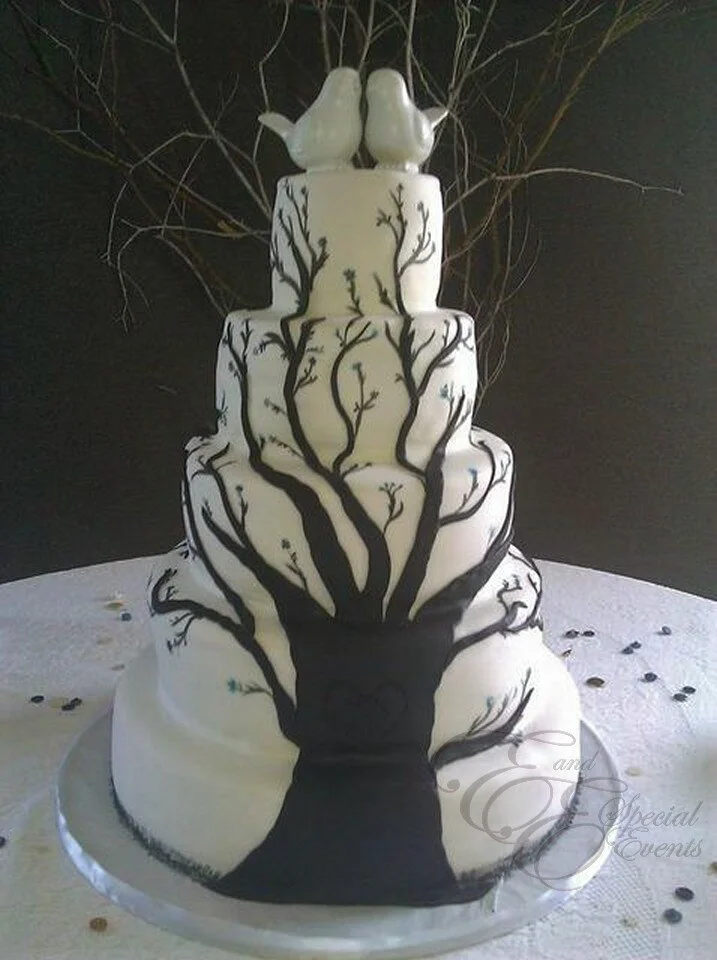 E_and _E_Special_Events_Wedding_Cake_Free_love_birds.jpg