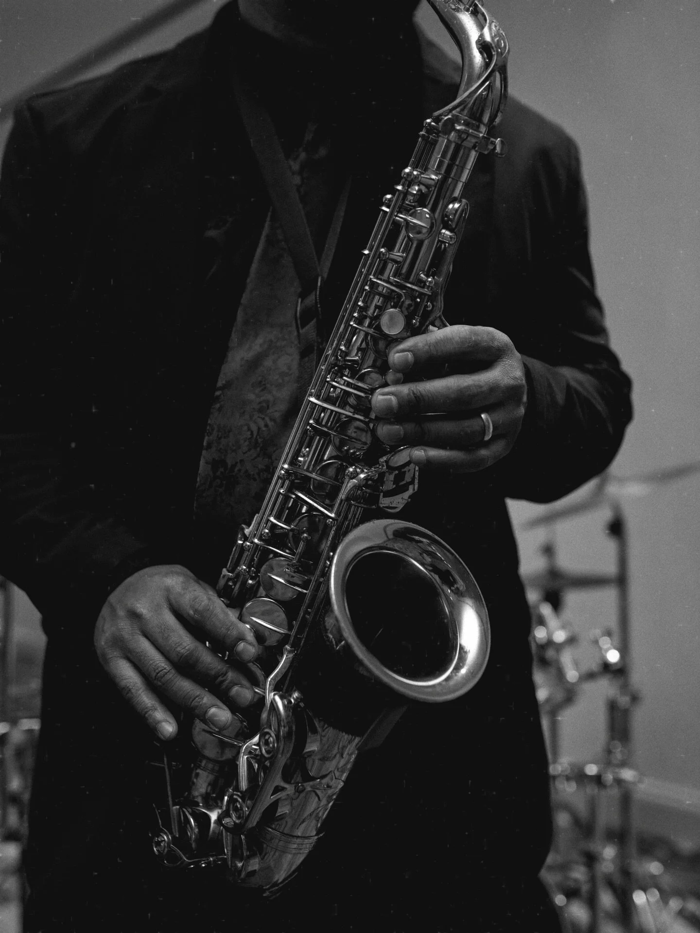 Elevated sound for an elevated &ldquo;I do.&rdquo;
Live saxophone bringing timeless elegance to your special day. 🎷
-
#weddingmusic #weddingmusician #weddingentertainment #weddingvibes #weddingdaymagic #weddinginspo #weddingideas #weddingvendors #we