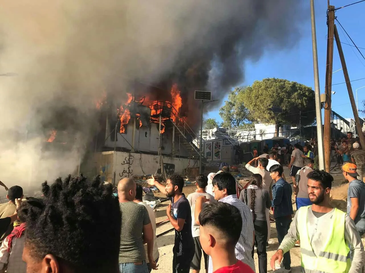 Fire in Moria Camp through a cable burn on 29th of Septemer 2019. (image: RESPOND Project Team)