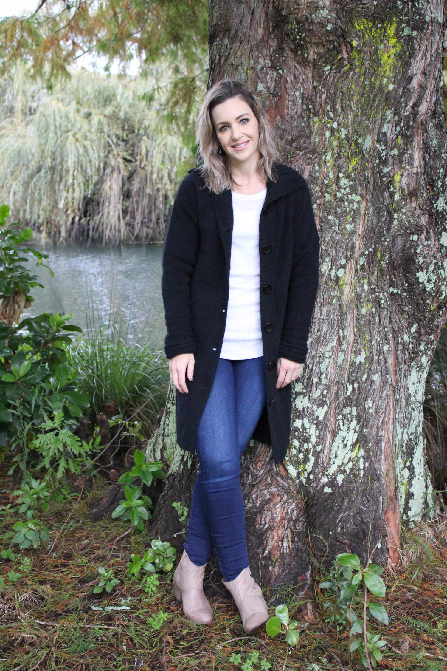 z120-ladies-long-coat-black.jpg