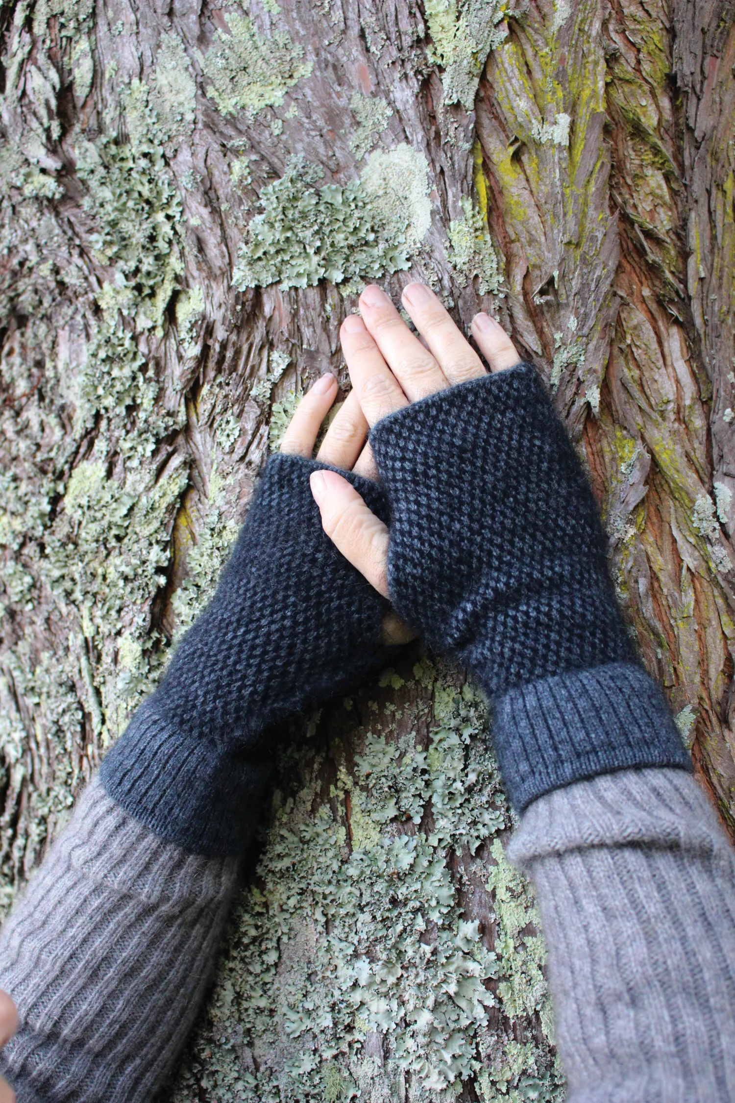 z030-charcoal-black.jpg