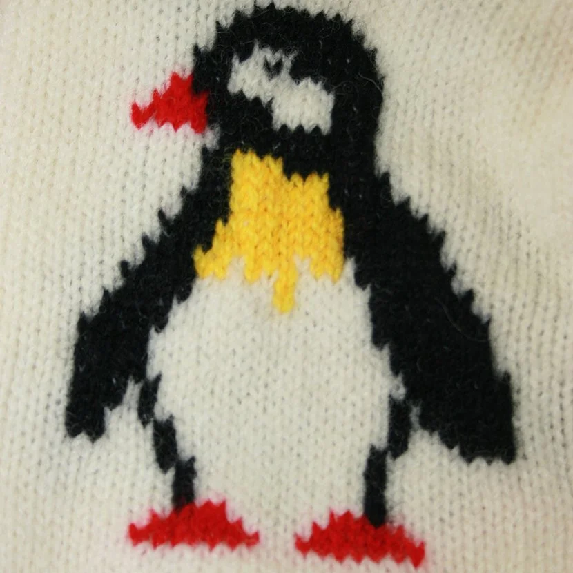 9424 Penguin Beanie Natural swatch.jpg