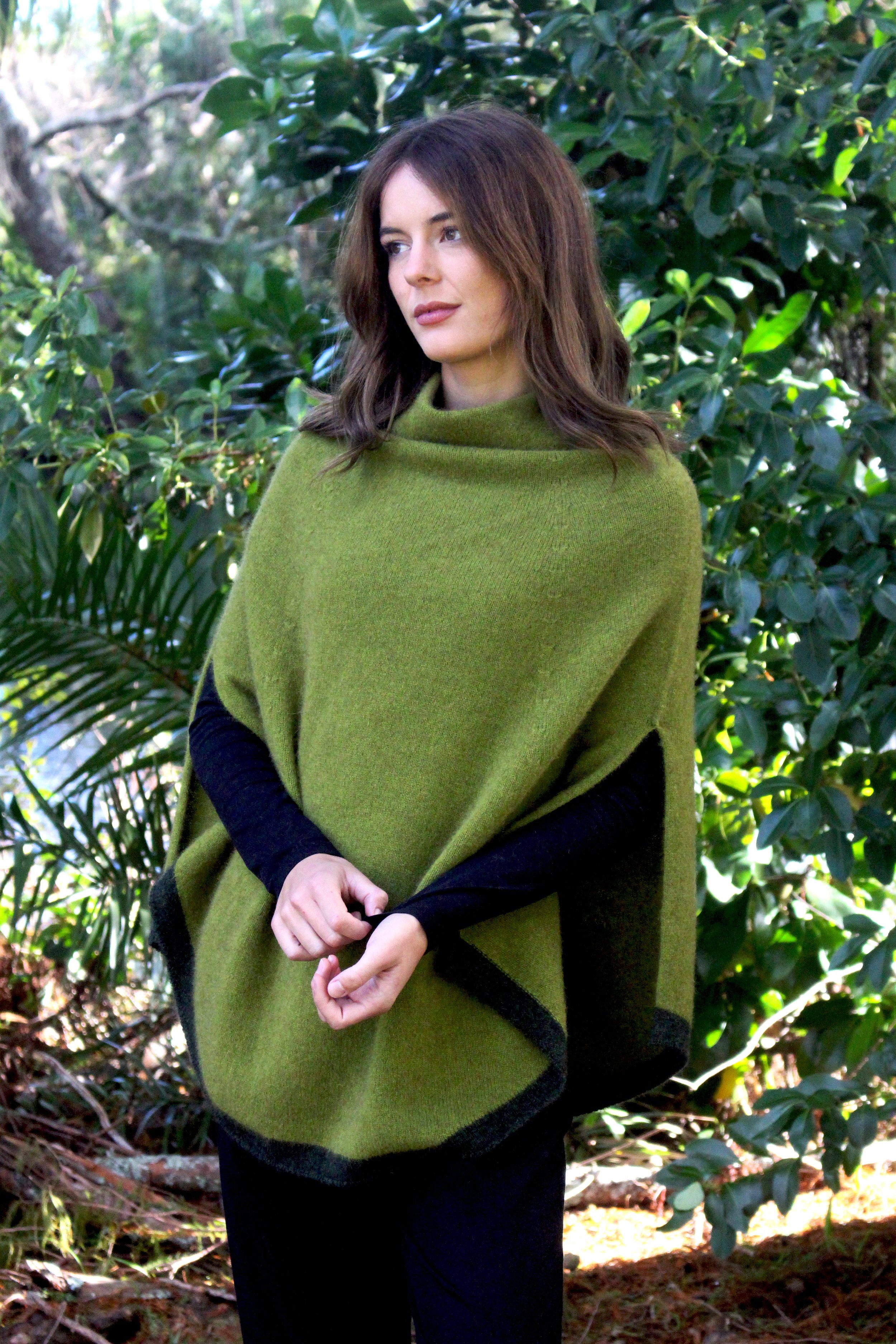 Possum Merino Verge Poncho Z145****