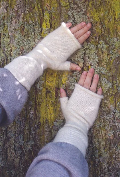 ALPACA FINGERLESS MITTEN NATURAL .jpg