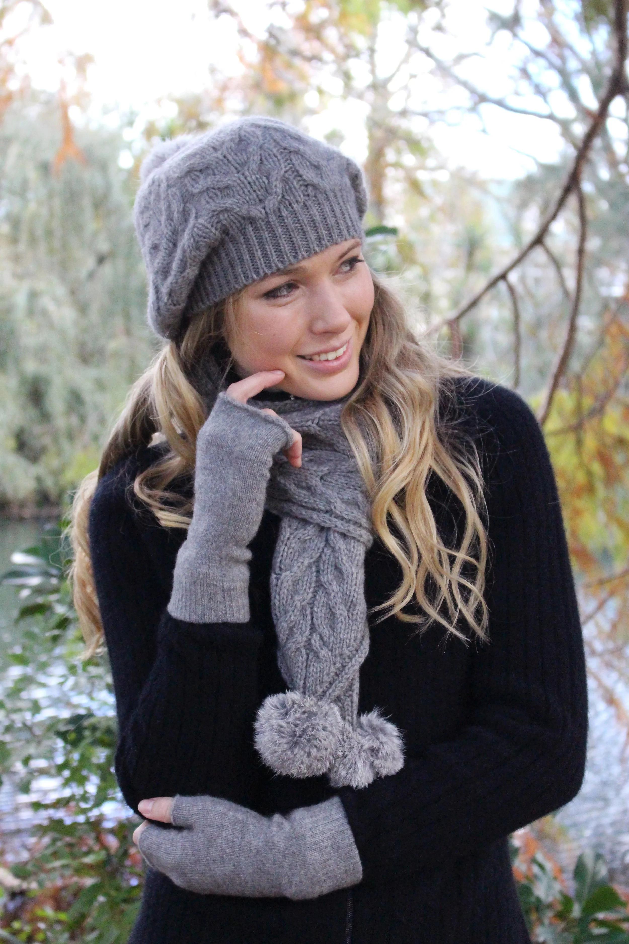 9872-9873 - Rabbit Fur Silver.JPG