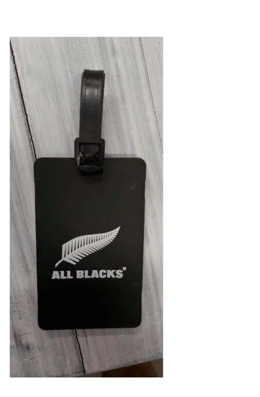 All+Blacks+Luggage+Tag+Trial.jpg