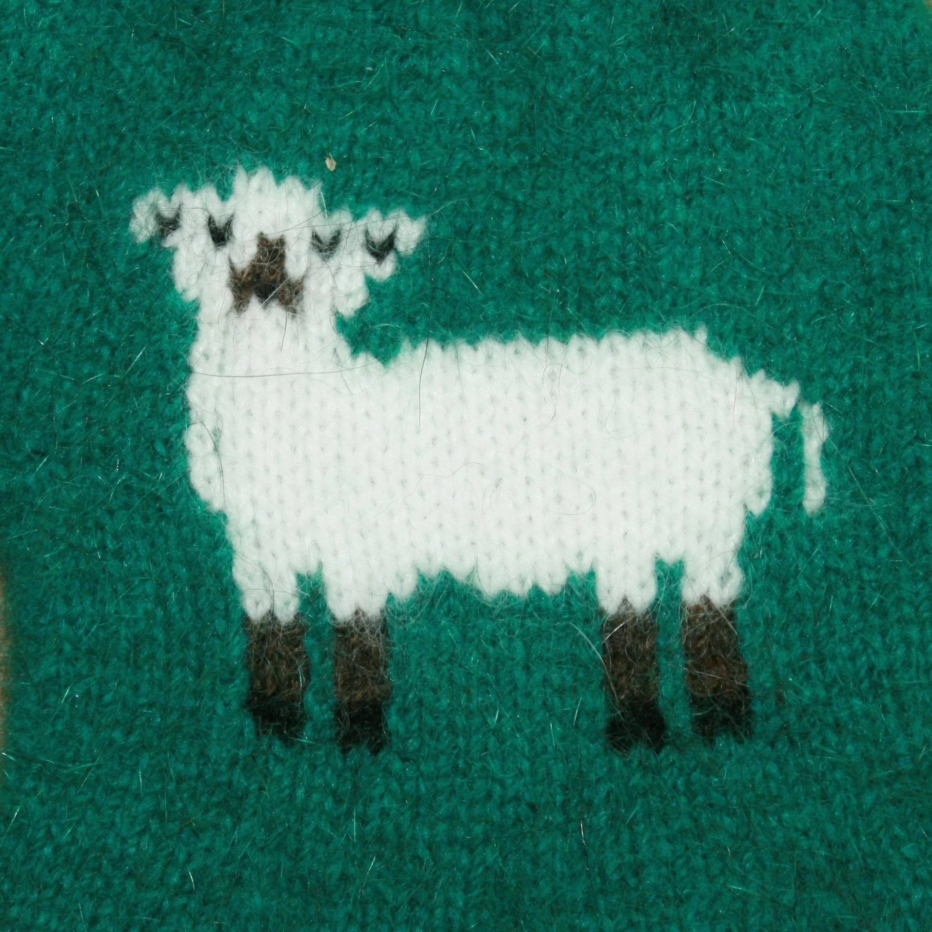 9916 Emerald.jpg