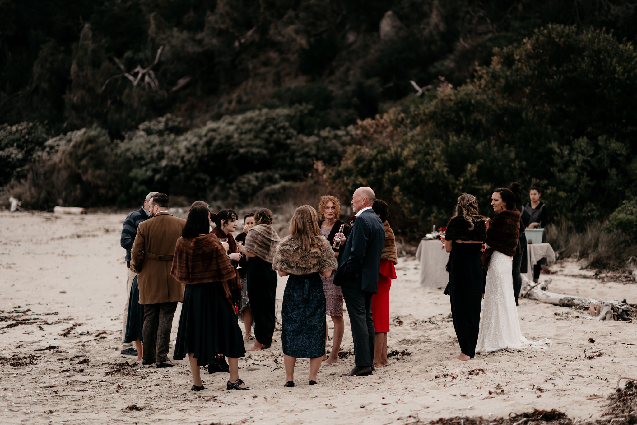 FIONAVAILPHOTOGRAPHY-ELLE&CARINASNEAKPEEK39.jpg