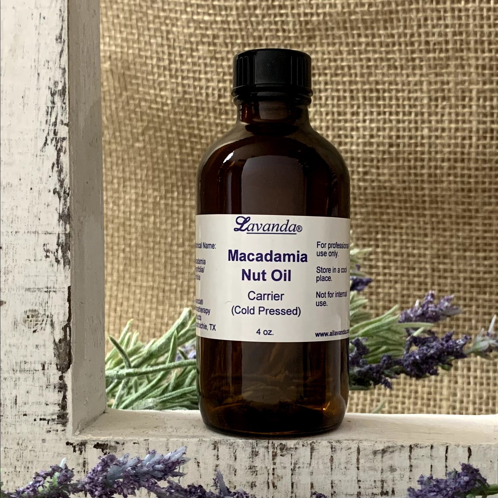 Macadamia Oil