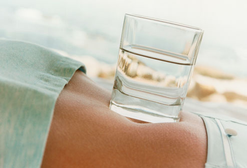 getty_rm_photo_of_glass_of_water_on_belly.jpg
