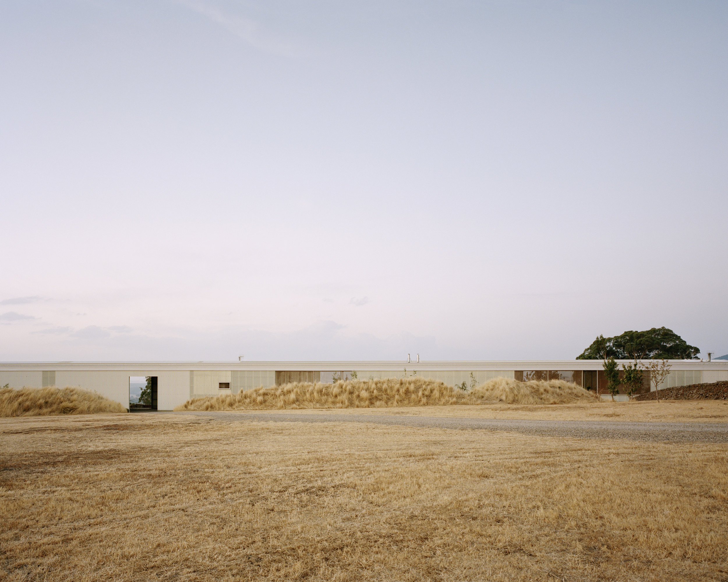 3375-resnew_DaylesfordLonghouse_PartnersHill_RoryGardiner_001.jpg