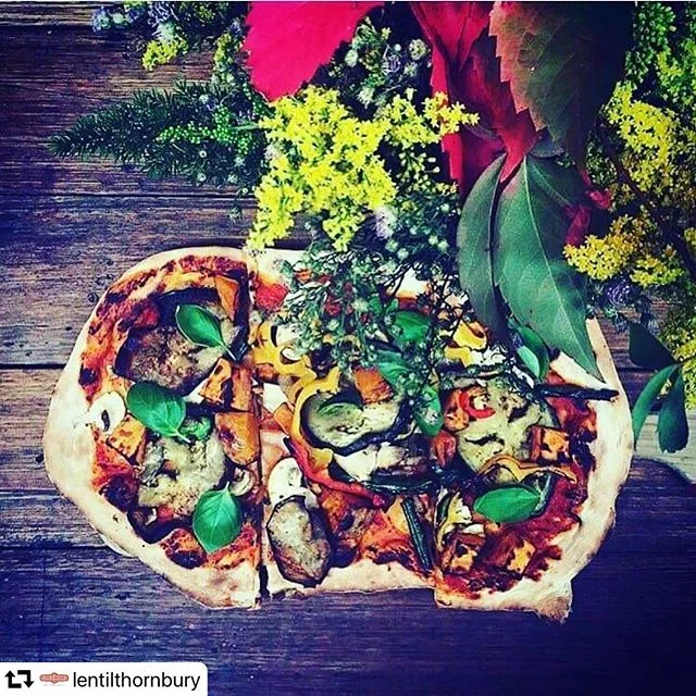 Vegan pizza is always a good idea! Come join us Wednesday night @lentilthornbury over a tasty beverage 7$ beers and wines. β’
β’
β’
β’
β’
β’
#vegan #veganfood #plantbased #healthy #food #whatveganseat #healthyfood #Melbourne #melbourne_insta #melbmoment
#city #vibes #ilovemelbourne #seeaustralia