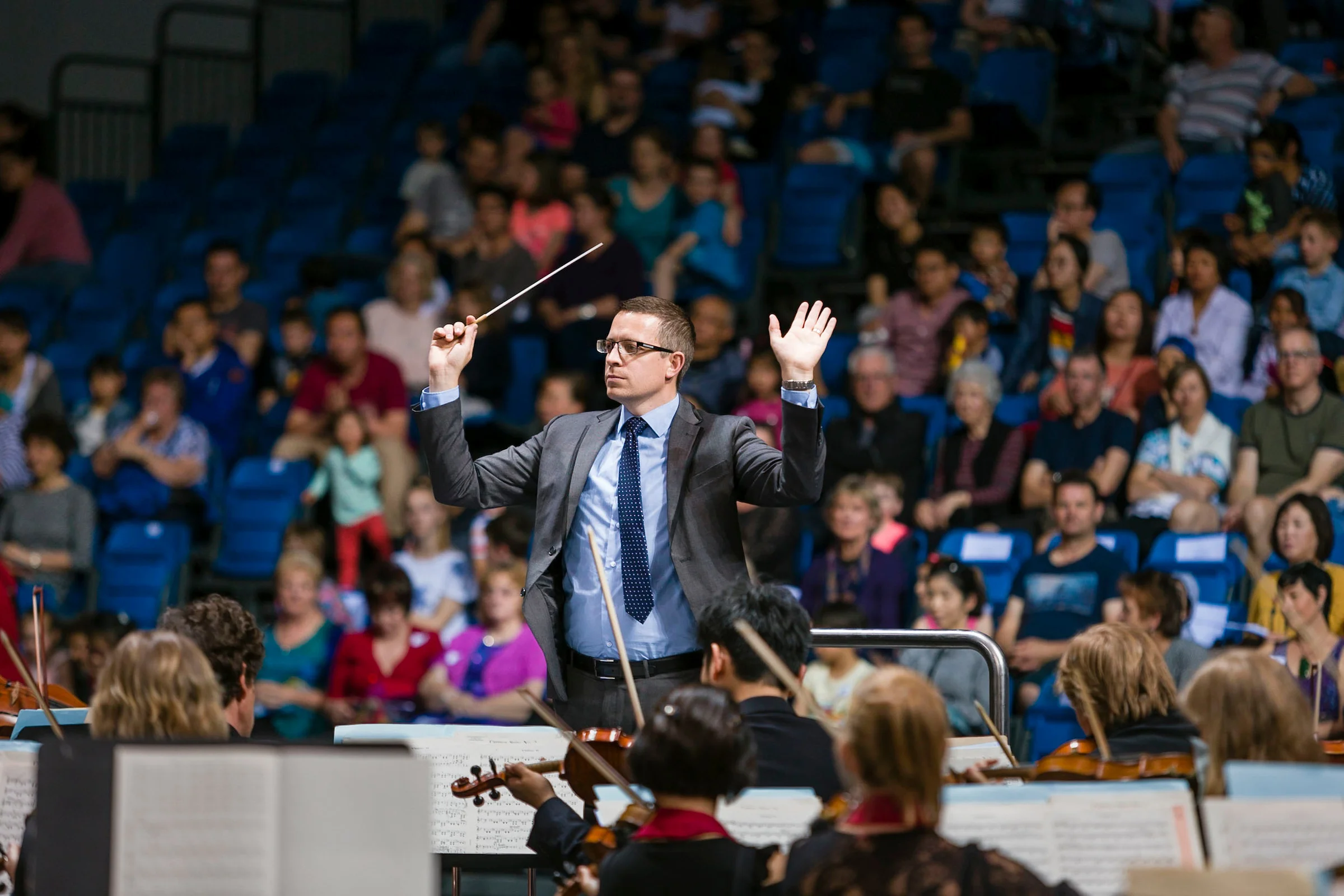 David Kay conducting.jpg