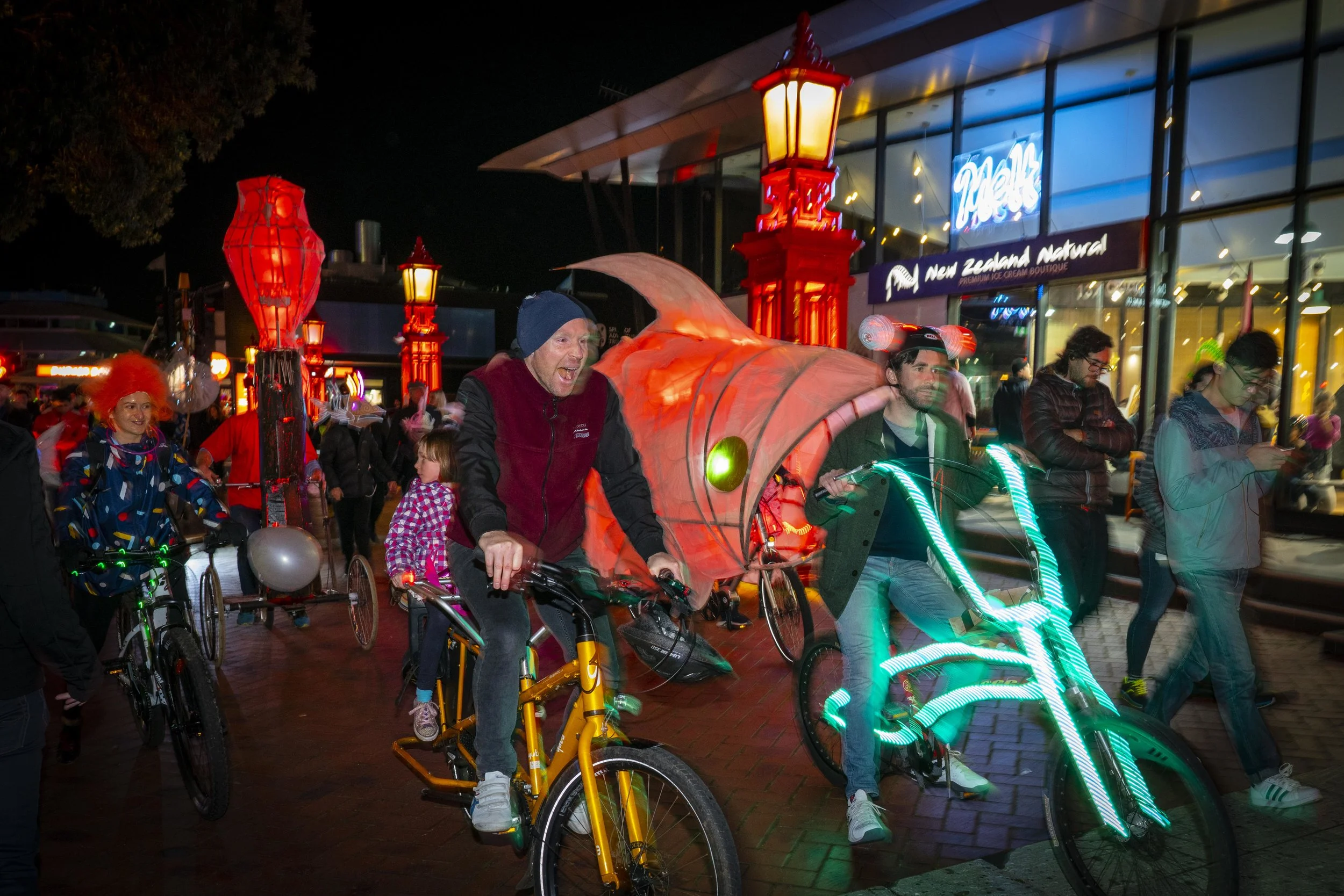 IMM Audience heading to cloud 2.63MB photography John McDermott DSC03428.jpg