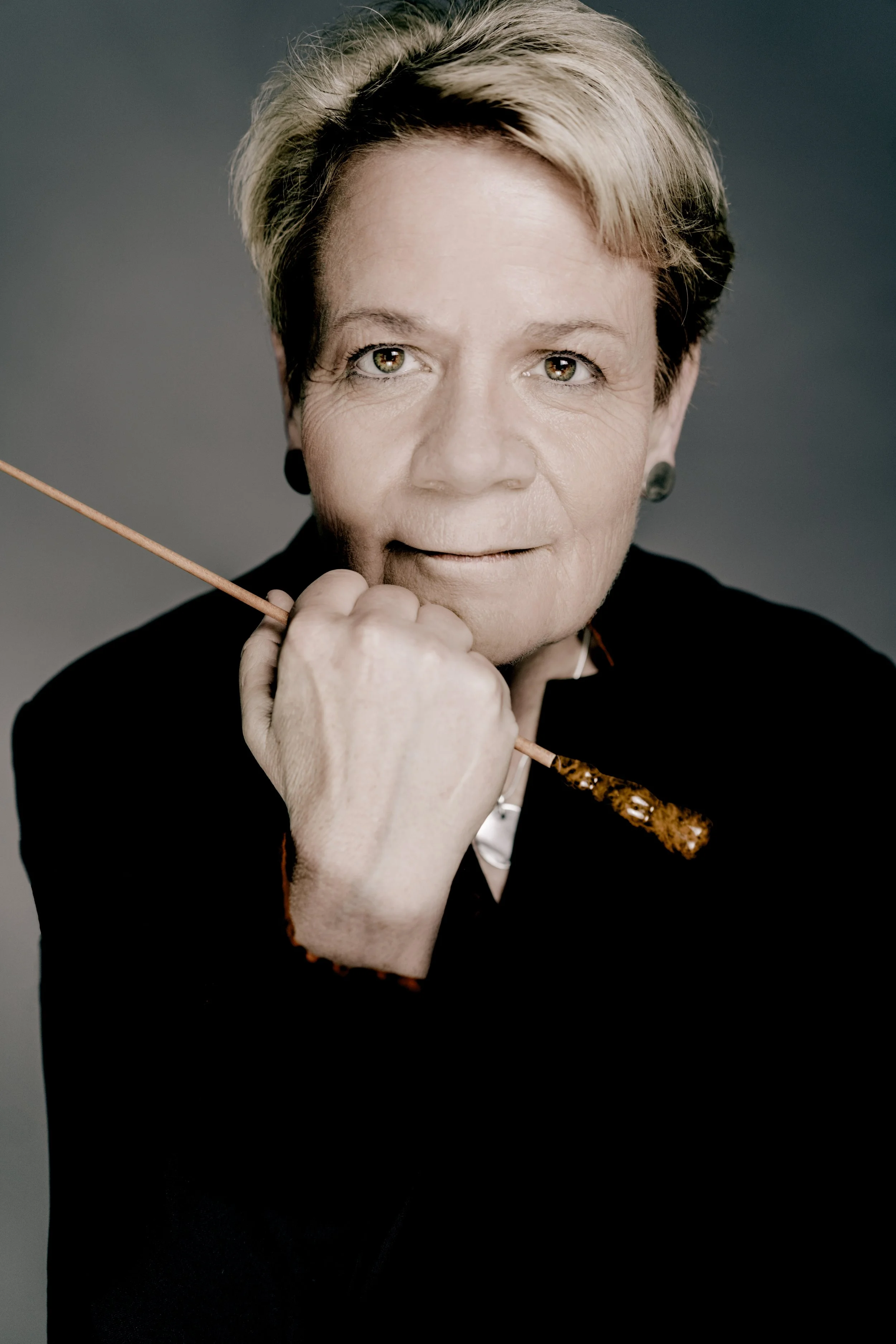 Marin Alsop conducts Star Wars - Philharmonia Orchestra (UK)