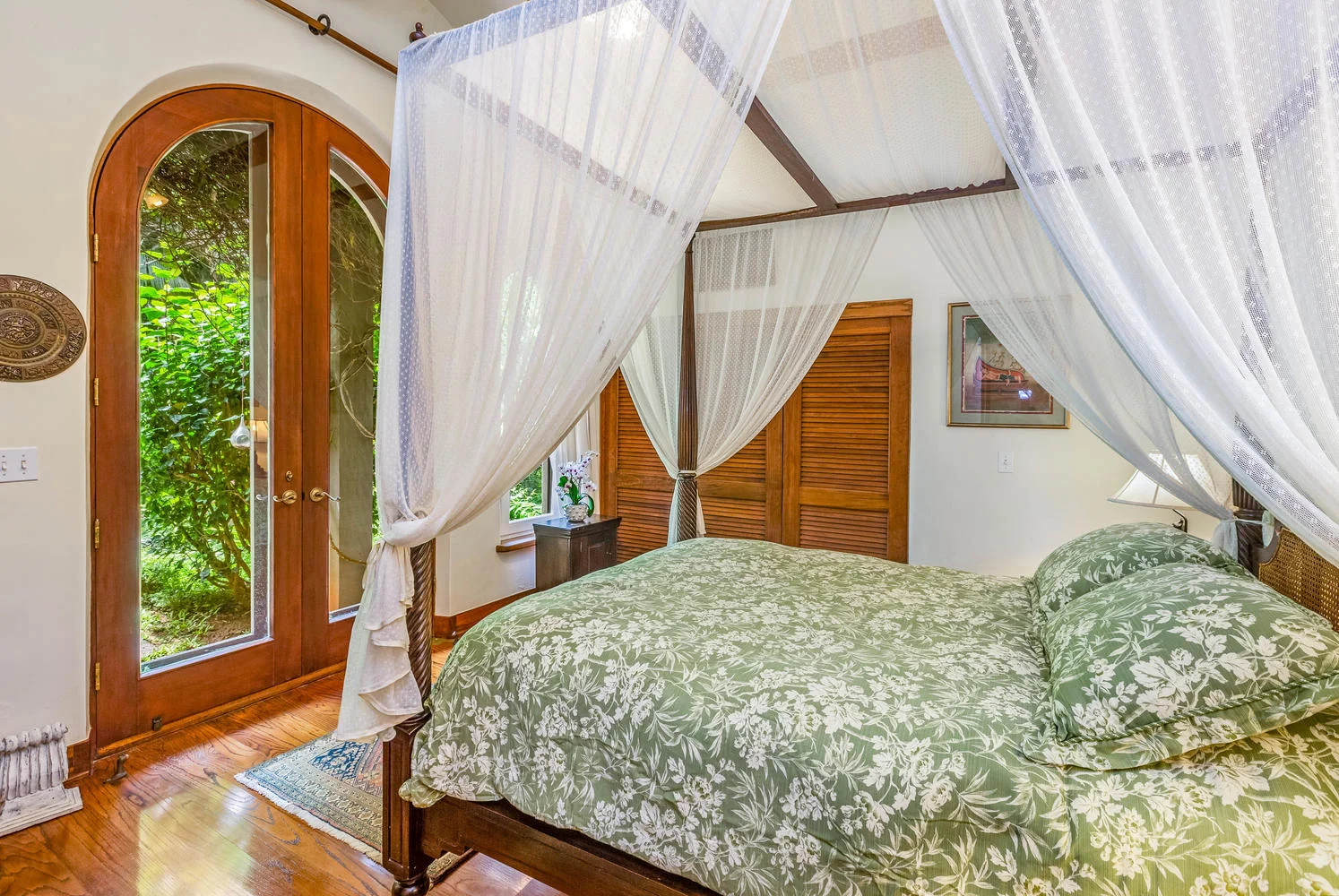 7.main residence bedroom 2.jpg