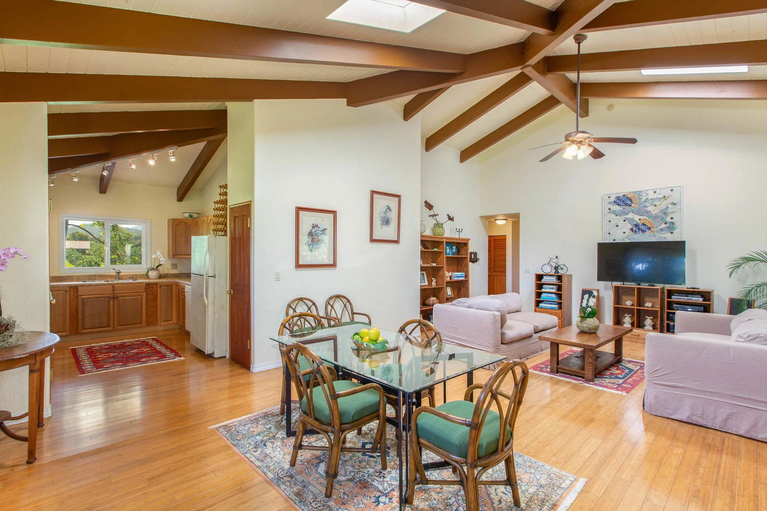 8-Office Residence.jpg