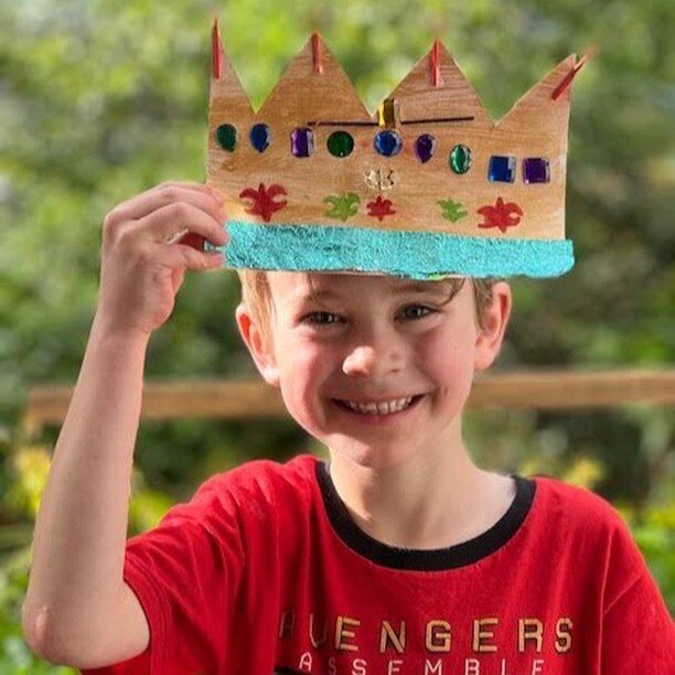 Here's just a few of the fabulous entries we had for our recent #mygrannyisaqueen competition! The judges @ylbooks have made their decisions and we have three very deserving winners who'll each receive a copy of 'My Granny is a Queen' @oupchildrens. 