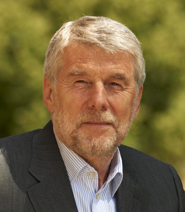 Professor Barry Everitt.jpg
