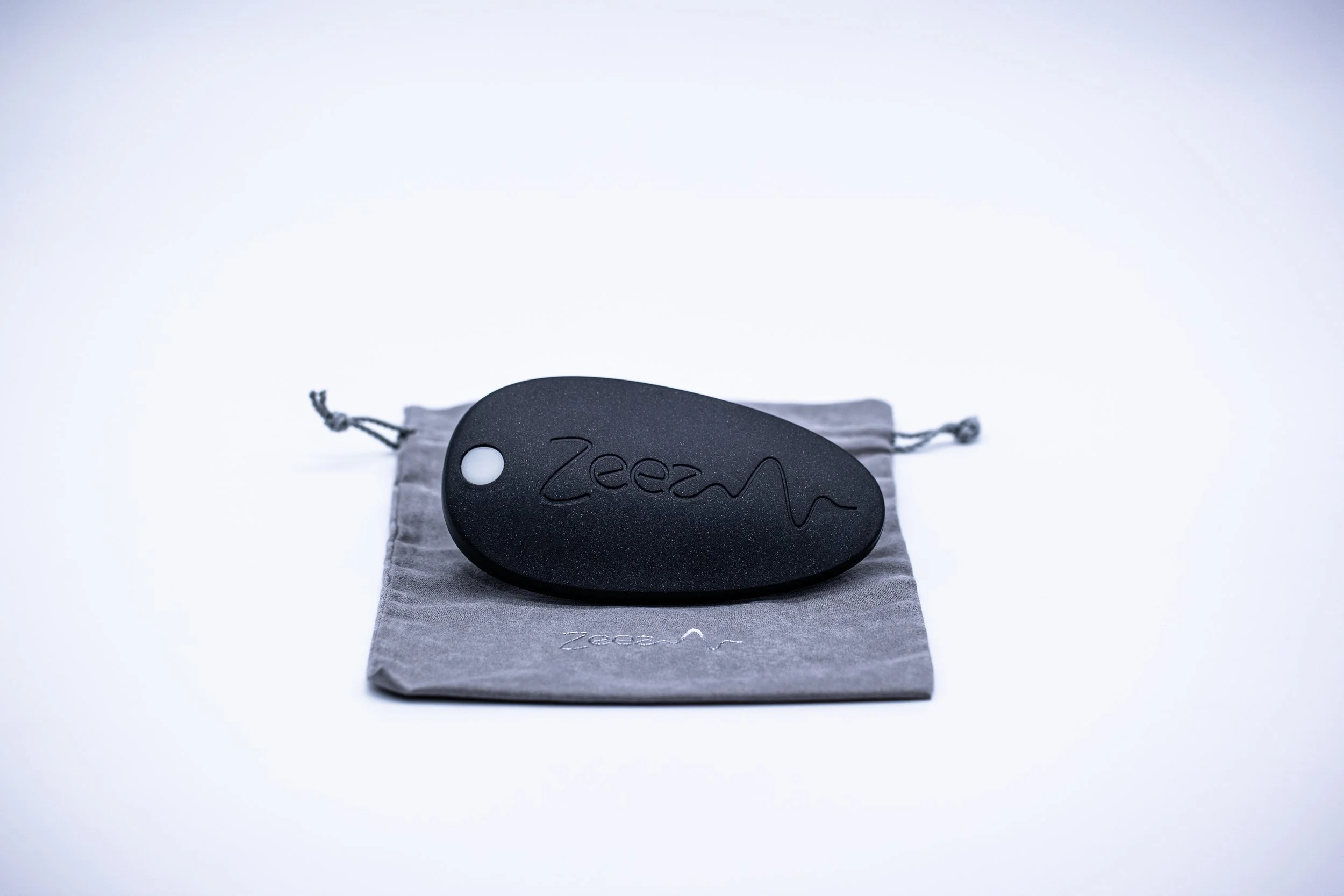 Black Zeez Pebble