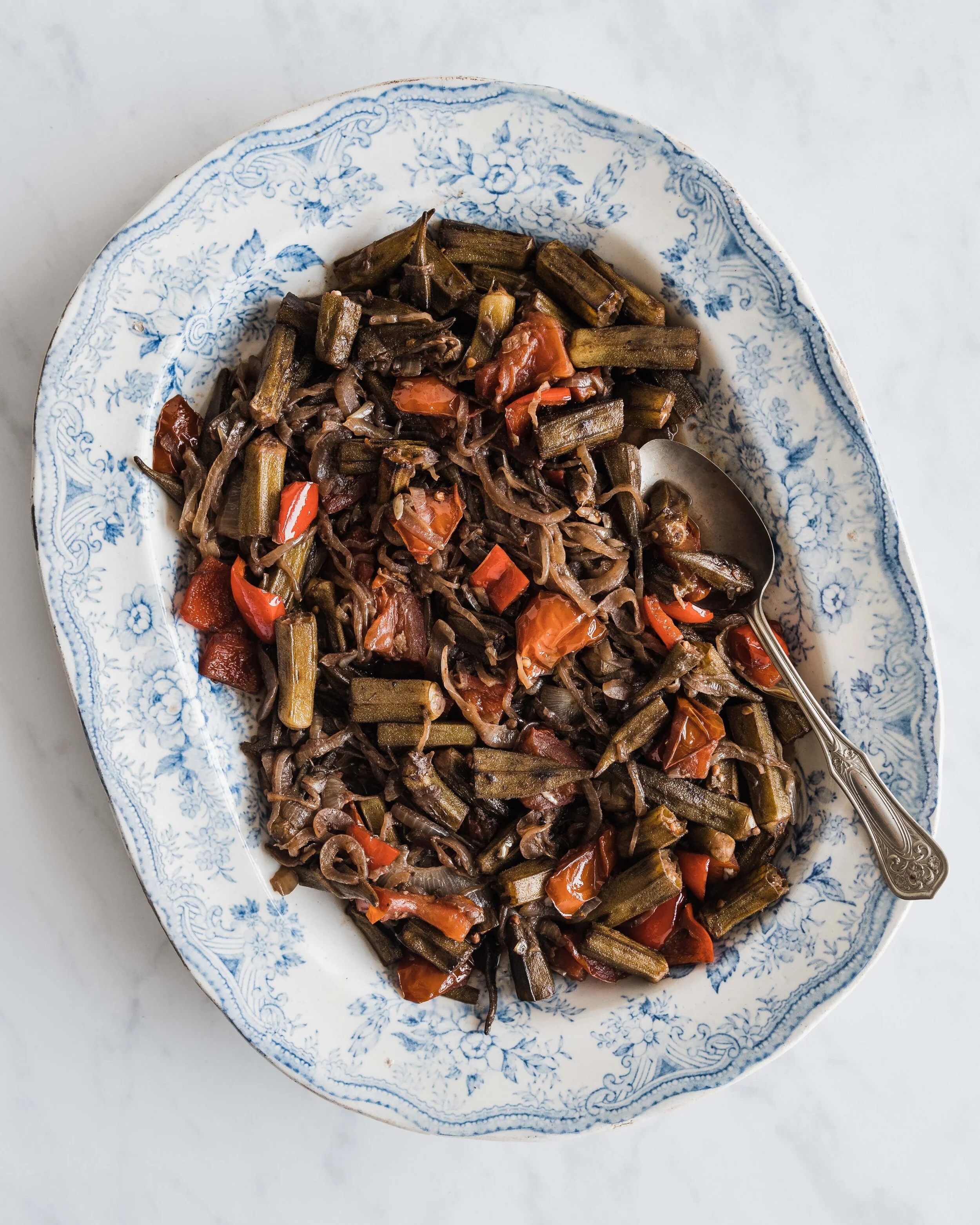 Okra in Oil (Bamiyeh Darawiyeh Bizeit) — Omayah Cooks // Syrian Recipes