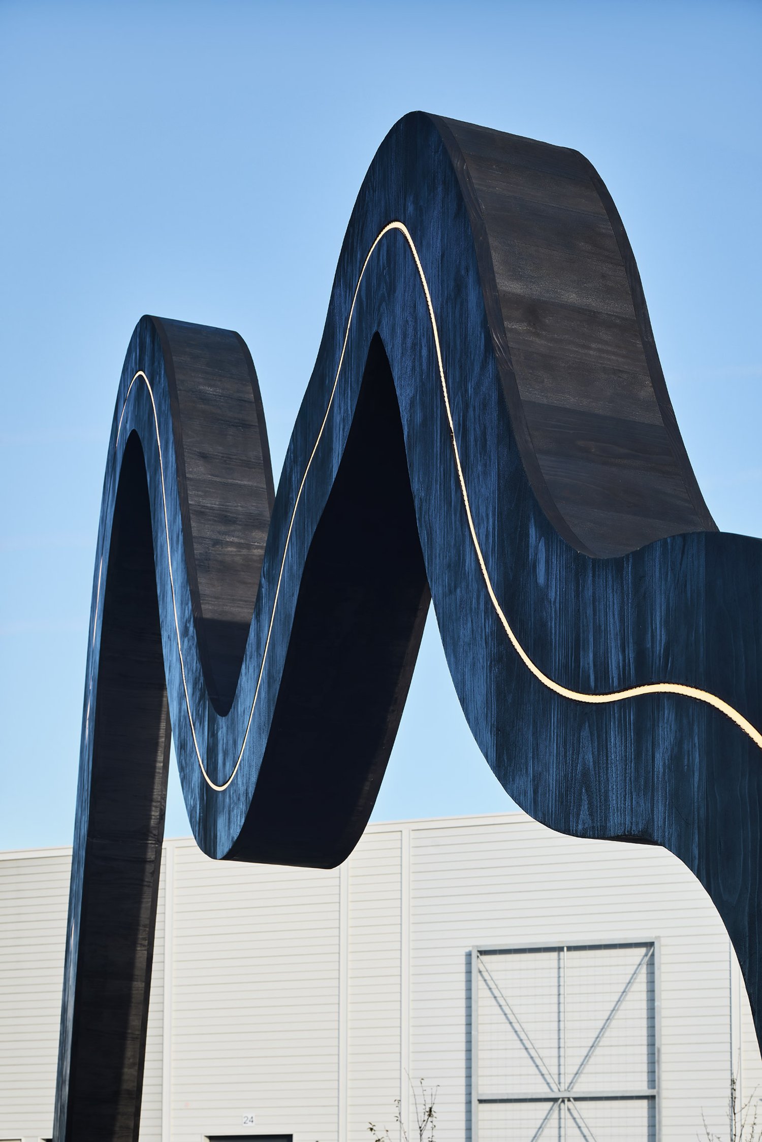 wave junction, public art, ruth e Lyons, Irish artist, sculpture, public sculpture