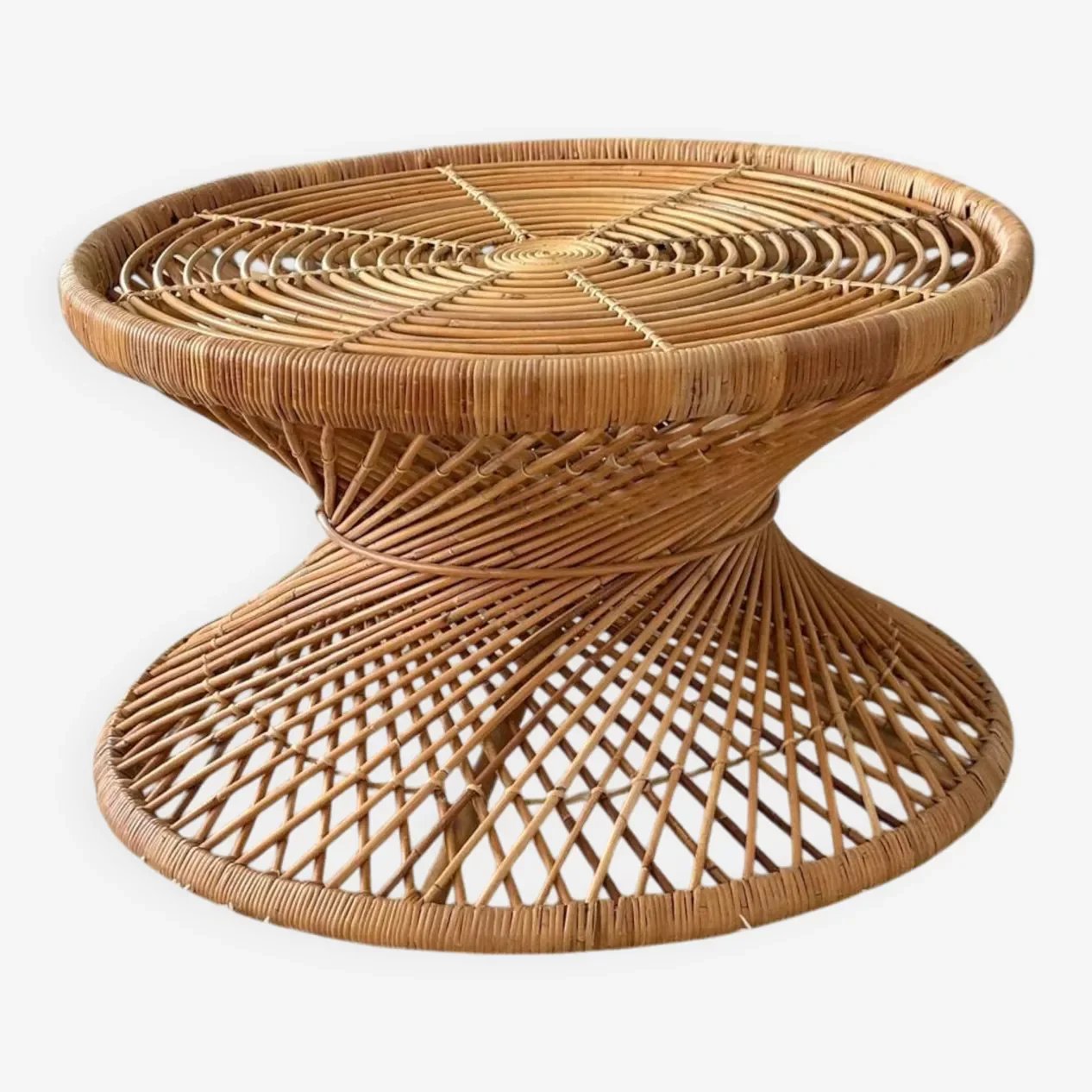 Table basse en rotin vintage