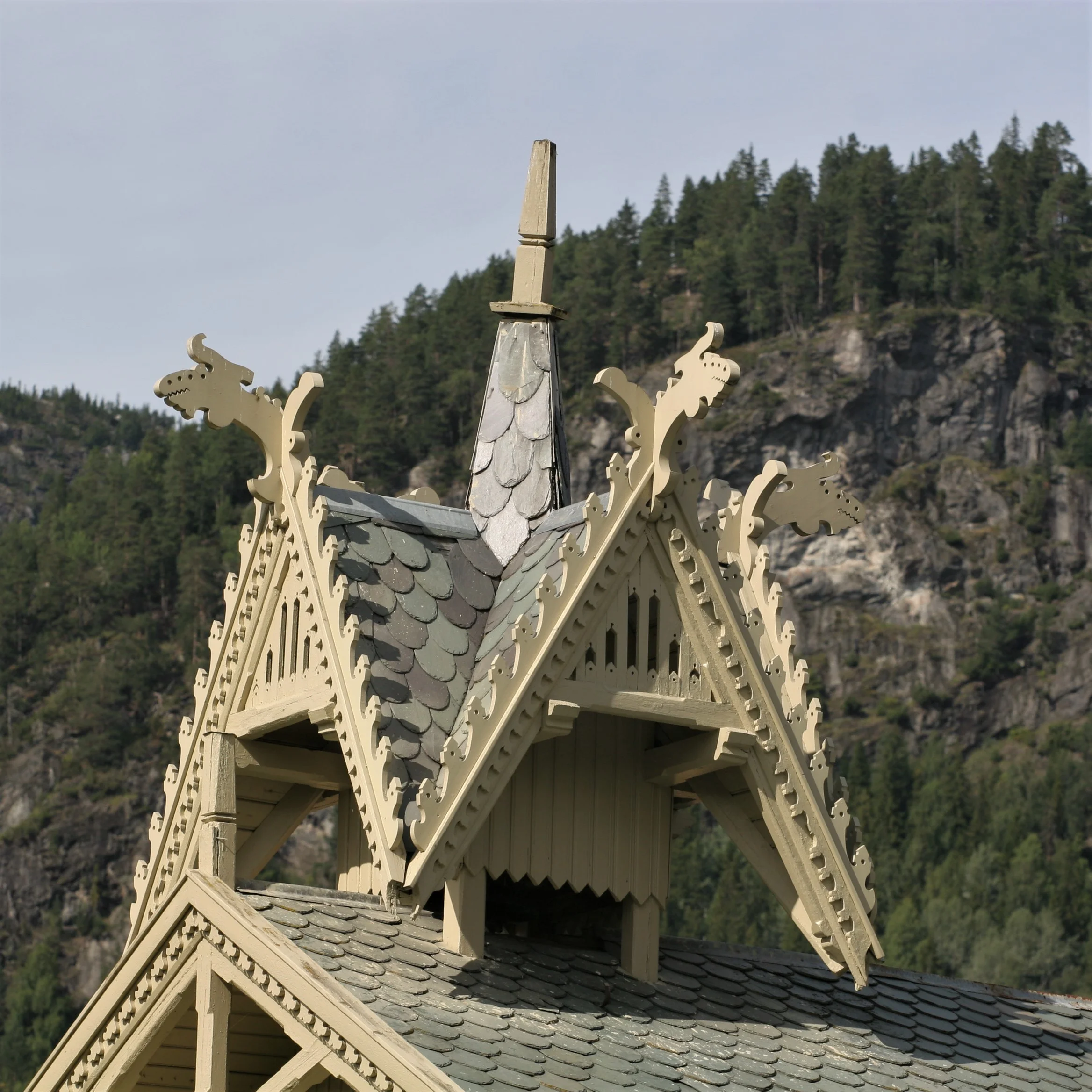 Klokketårn kvadrat.jpg