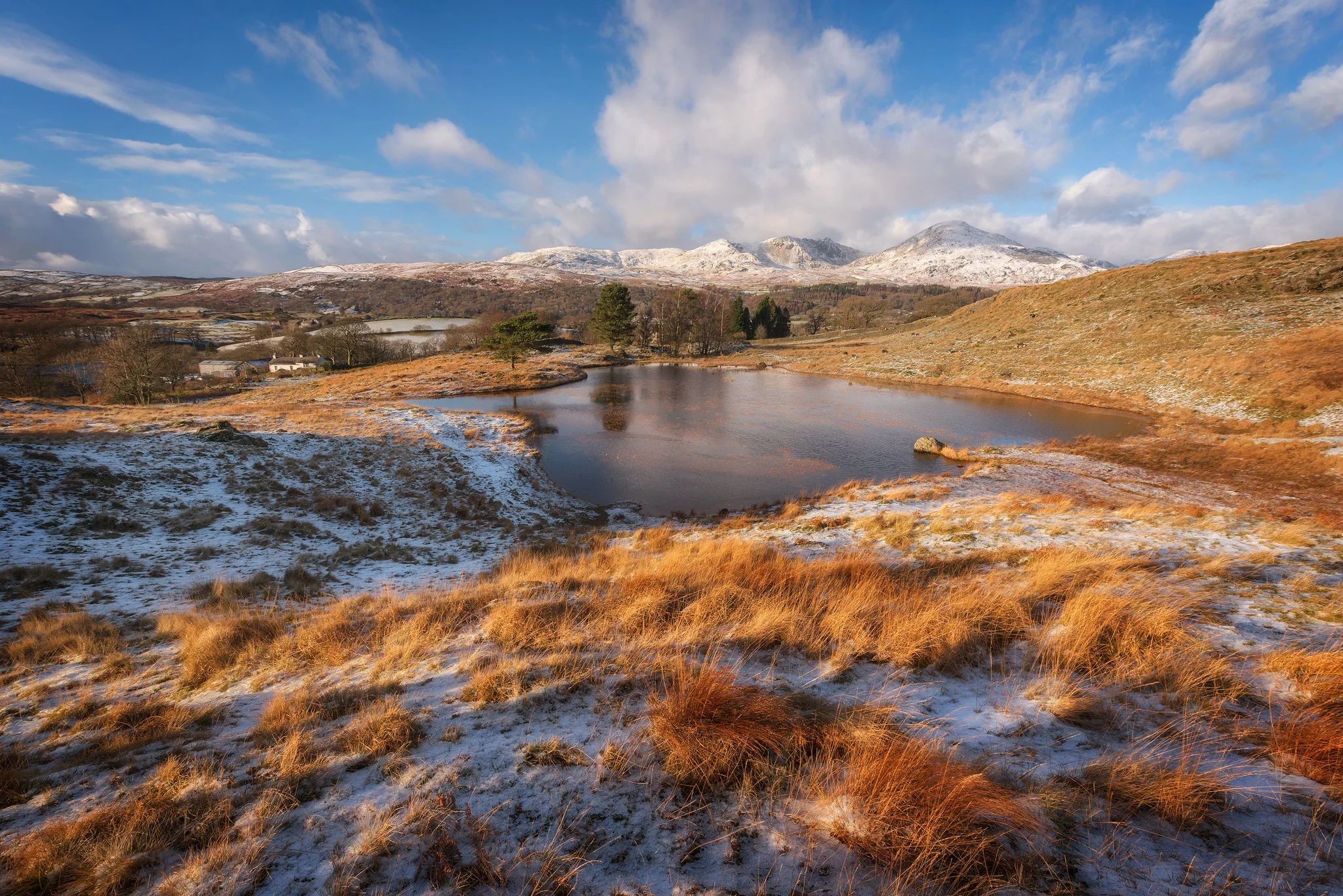 Kellys Hall Tarn 2048.jpg