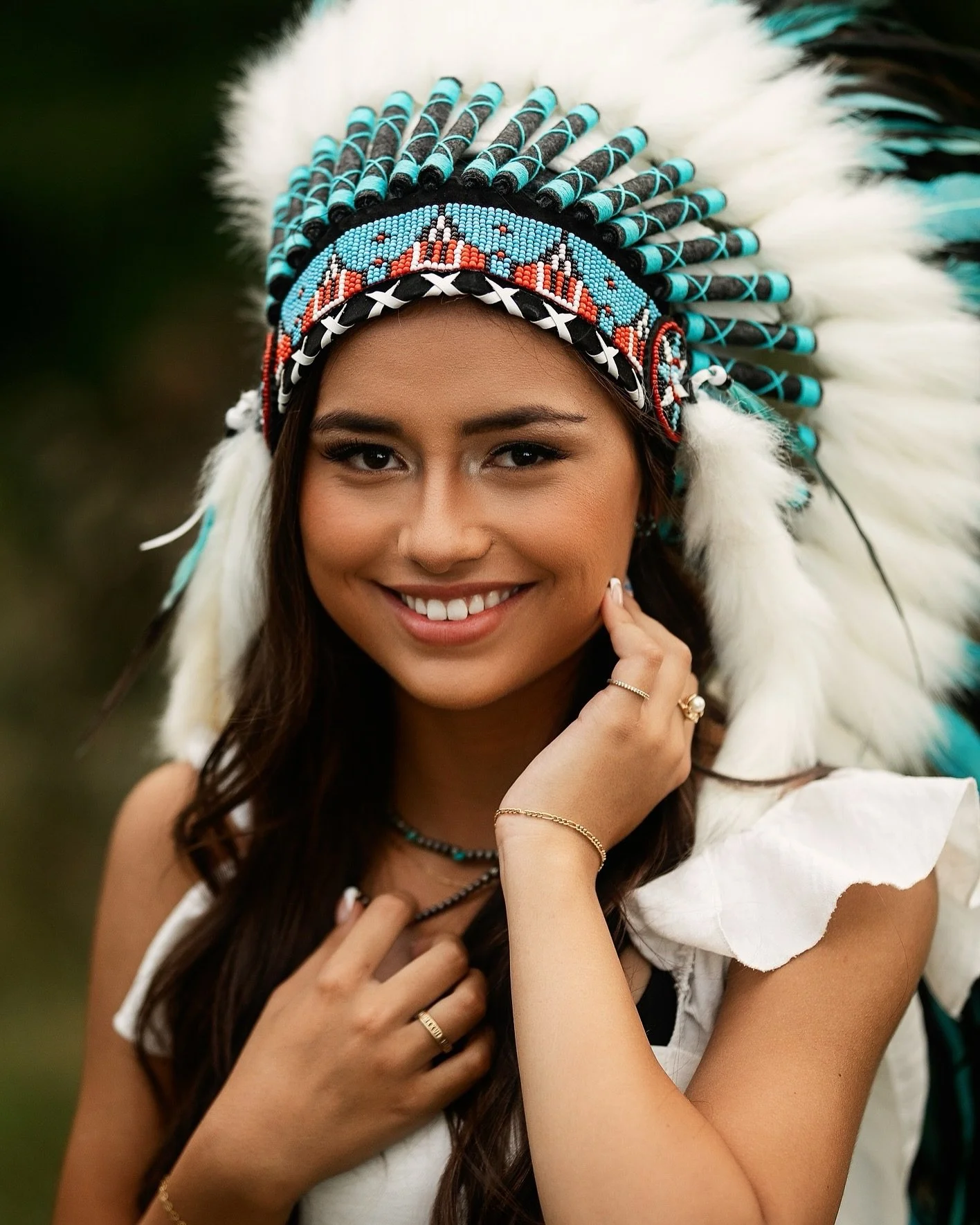 I&rsquo;ve been dying to share these the second I took them 😍
 

Fun fact, Miss Ari was one of my first EVER published clients!
Approximately 40 magazine publishments later, fingers crossed you will see her AGAIN, but this time in a Senior magazine!