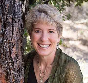 Linda_Fitch copy.jpg