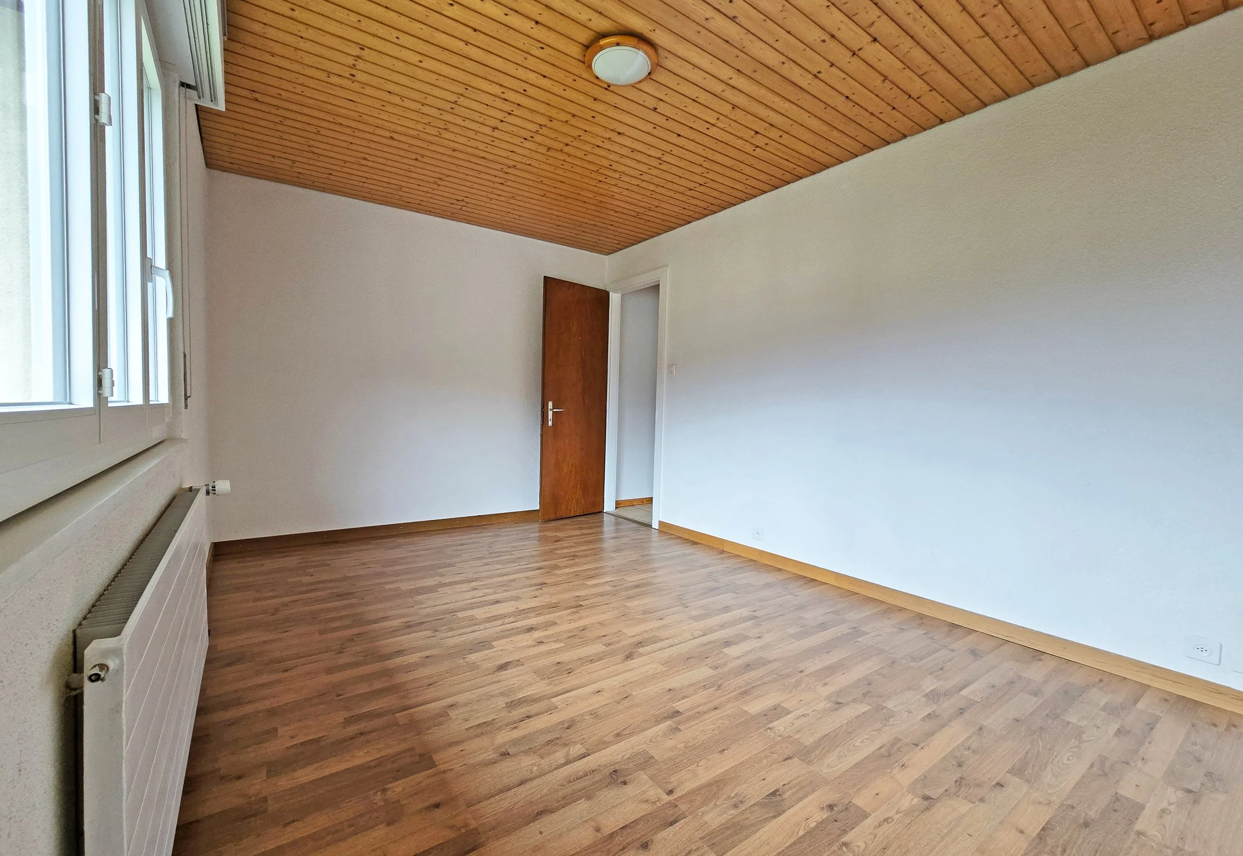 AppFullP2503.jpg