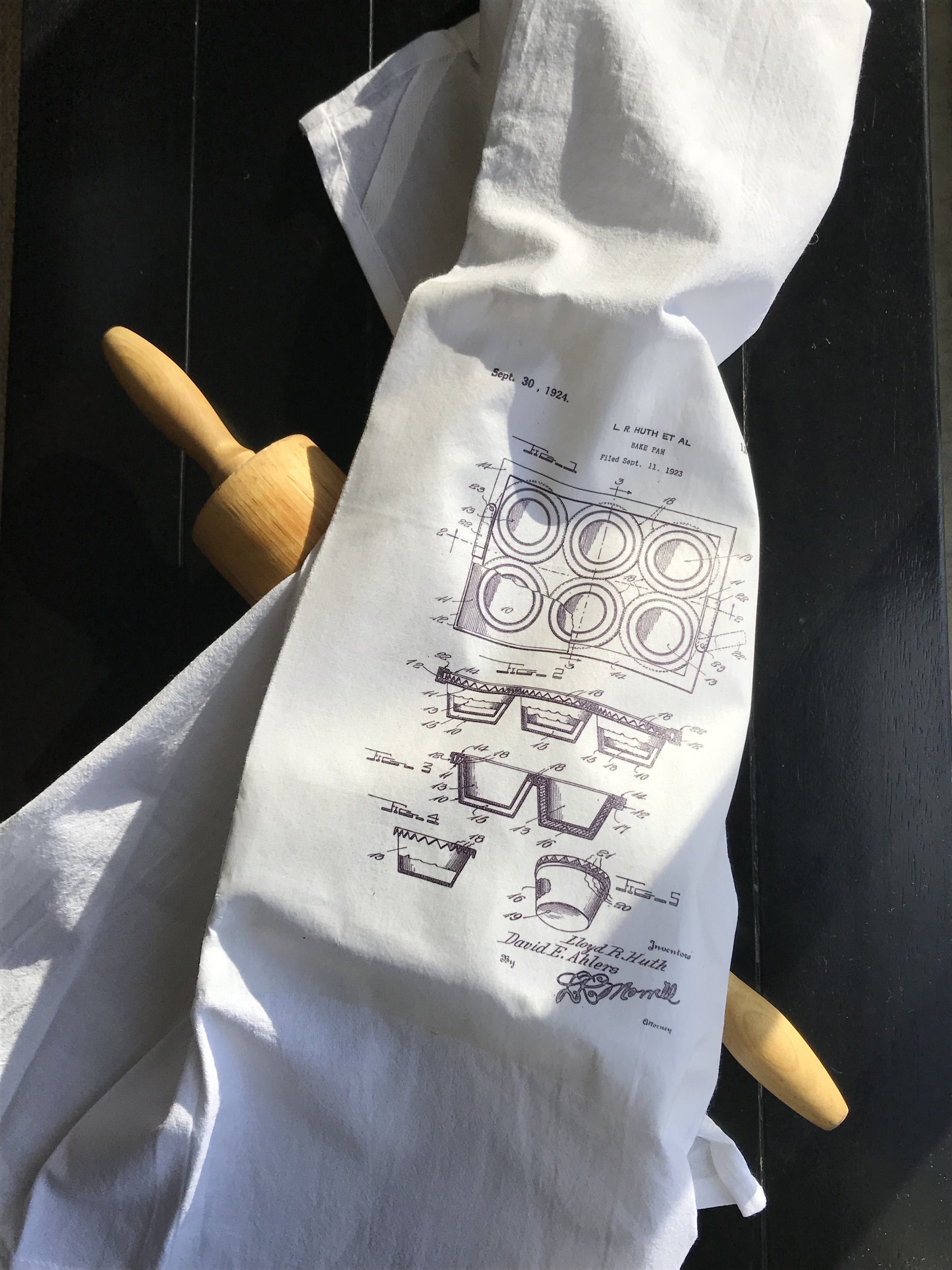 Tea towel- cupcake tin patent