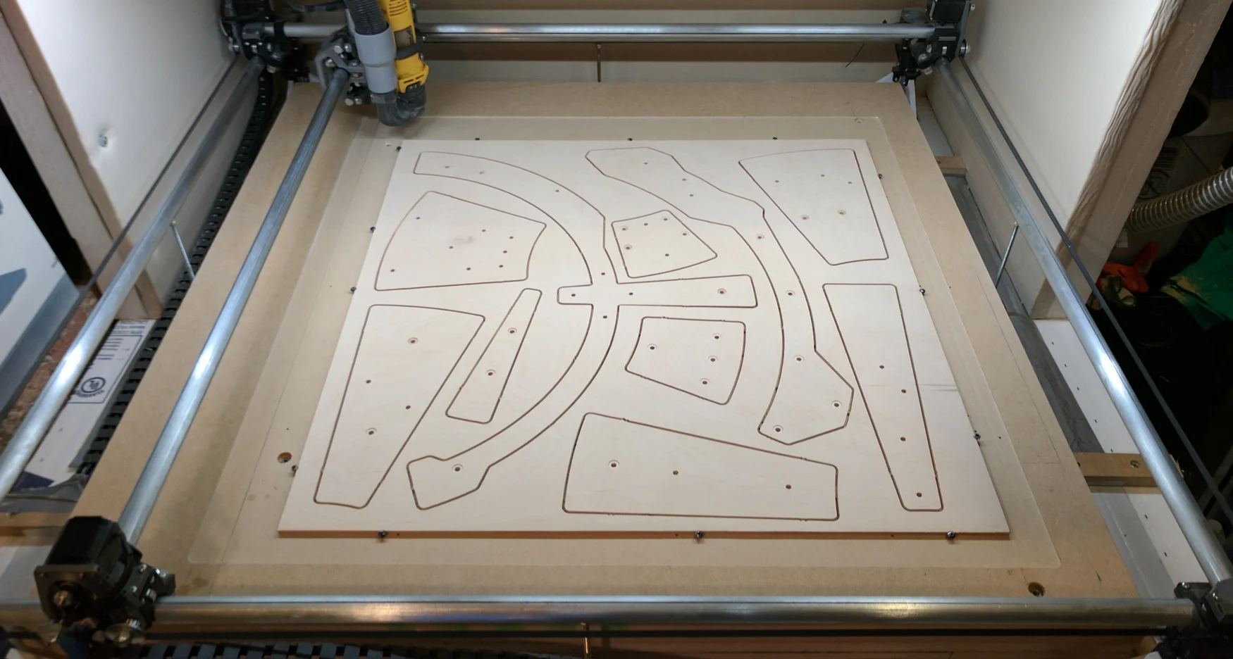 cnc-router-02.jpg