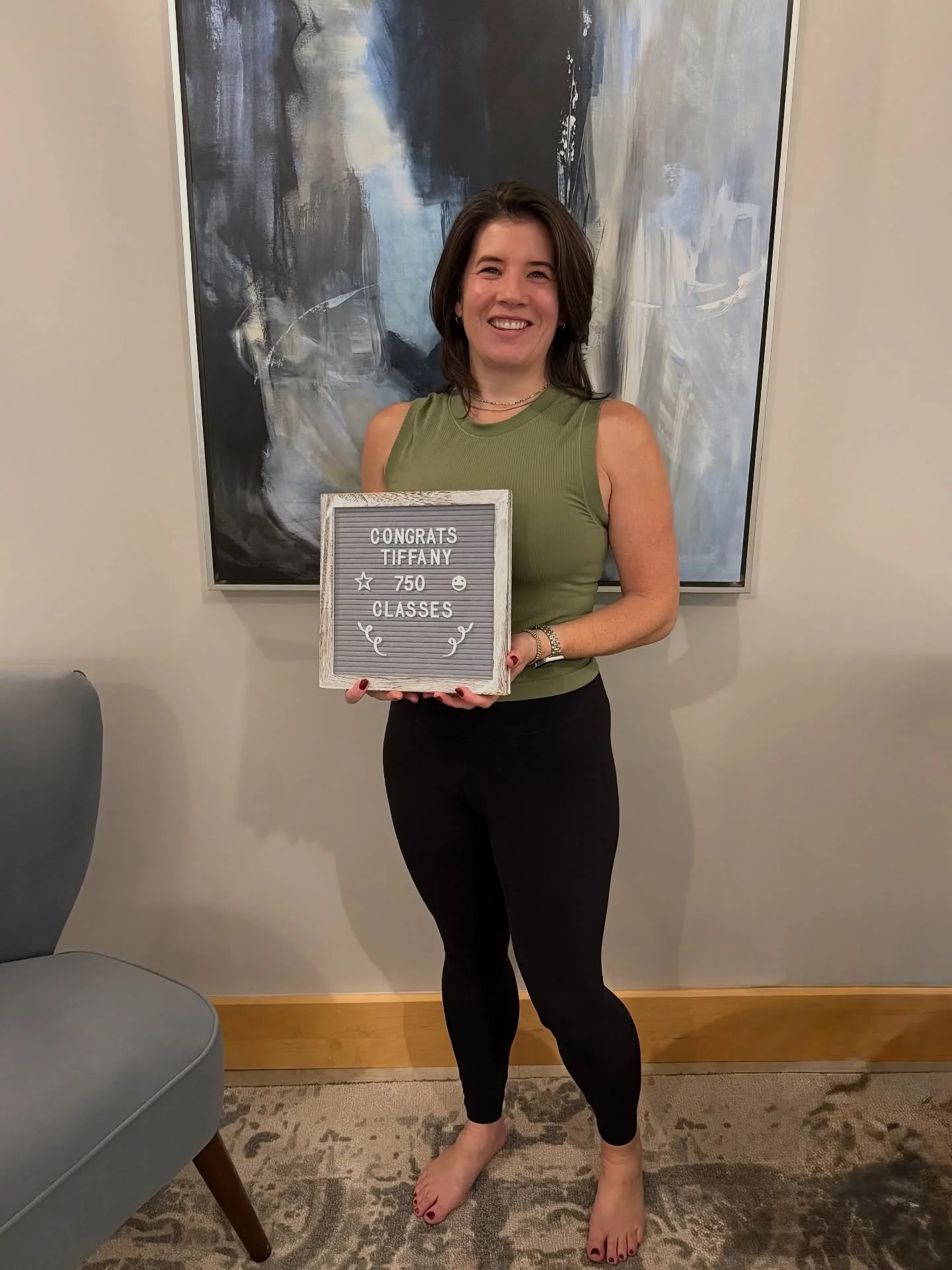 Let's give Tiffany a big CONGRATS 🎊 for reaching her 750 class milestone! Nine years later... still loving barre and feeling great!! 
Thank you for being a part of this special BB family💗

#milestone #750 #congratulations #barrefitness #barrebalanc