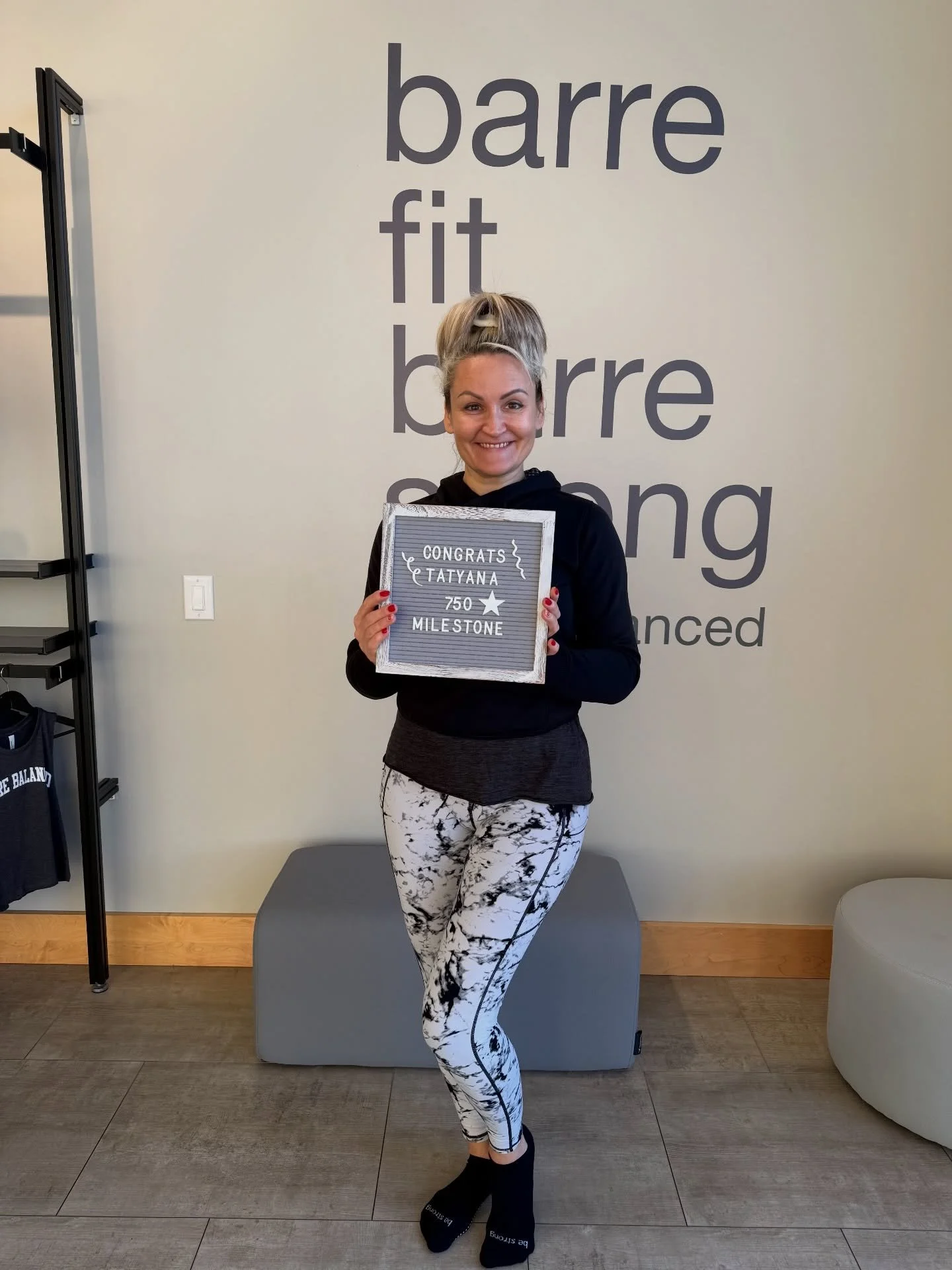 🌟750 class milestone🌟
Congratulations Tatyana!! What an amazing achievement. Your dedication and commitment inspire us all. Here's to many more classes at BB!!🩵🩶

#milestone #barrebalanced #barre #dedication #congratulations