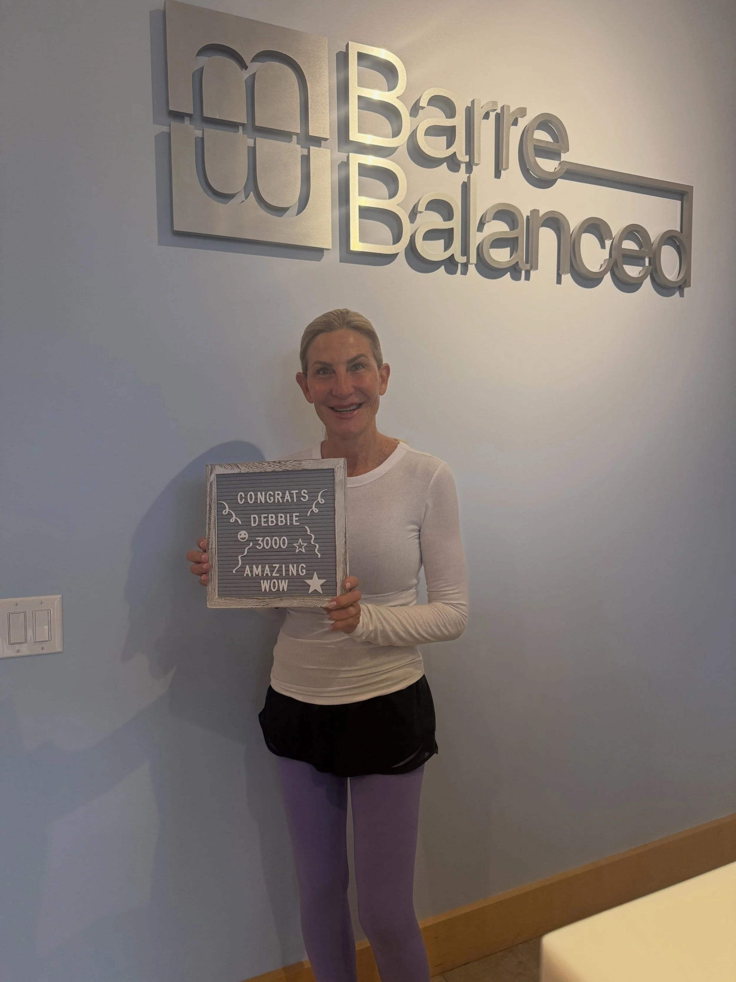 MAJOR MILESTONE ALERT🚨 ‼️ 
Our first client ever to reach a 3000 class milestone!!!! Woot woot!! Hurray!! And holy cow!! 🙌🏻🌟👑
Congratulations to Debbie!! She's been with us from the very start (even practicing with me before that) You'll find he