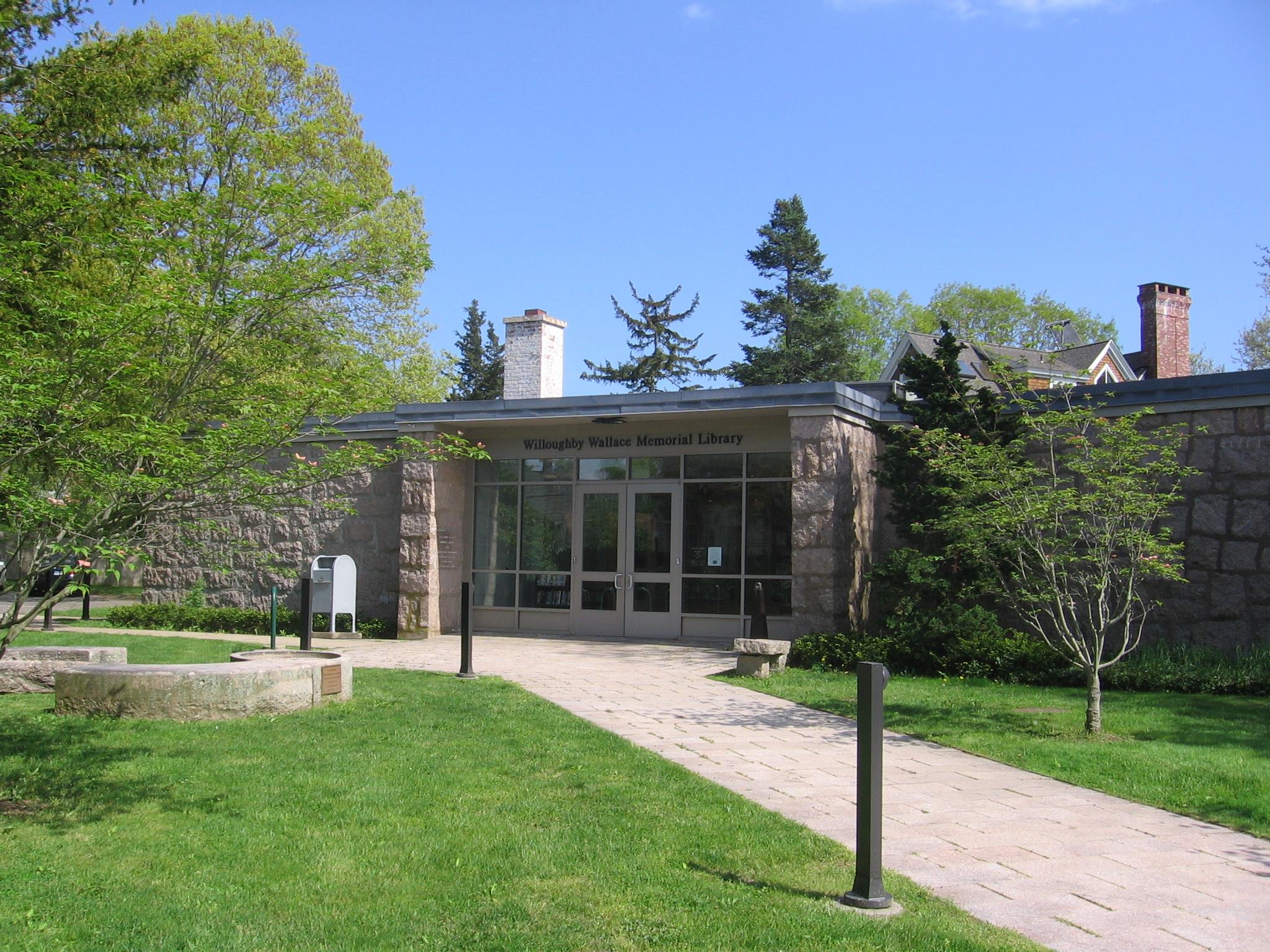library photo summer.jpg