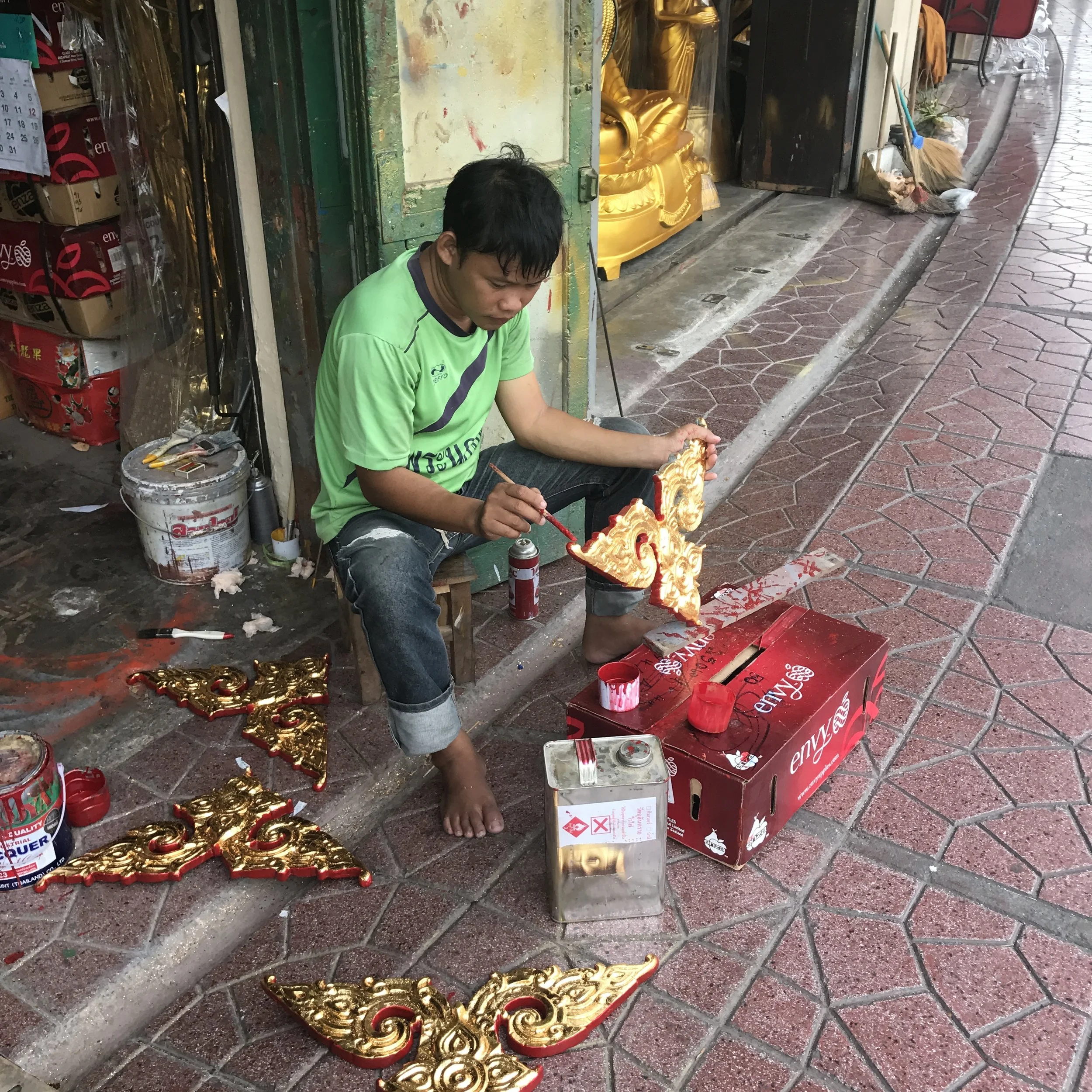 Temple painter in Bangkok