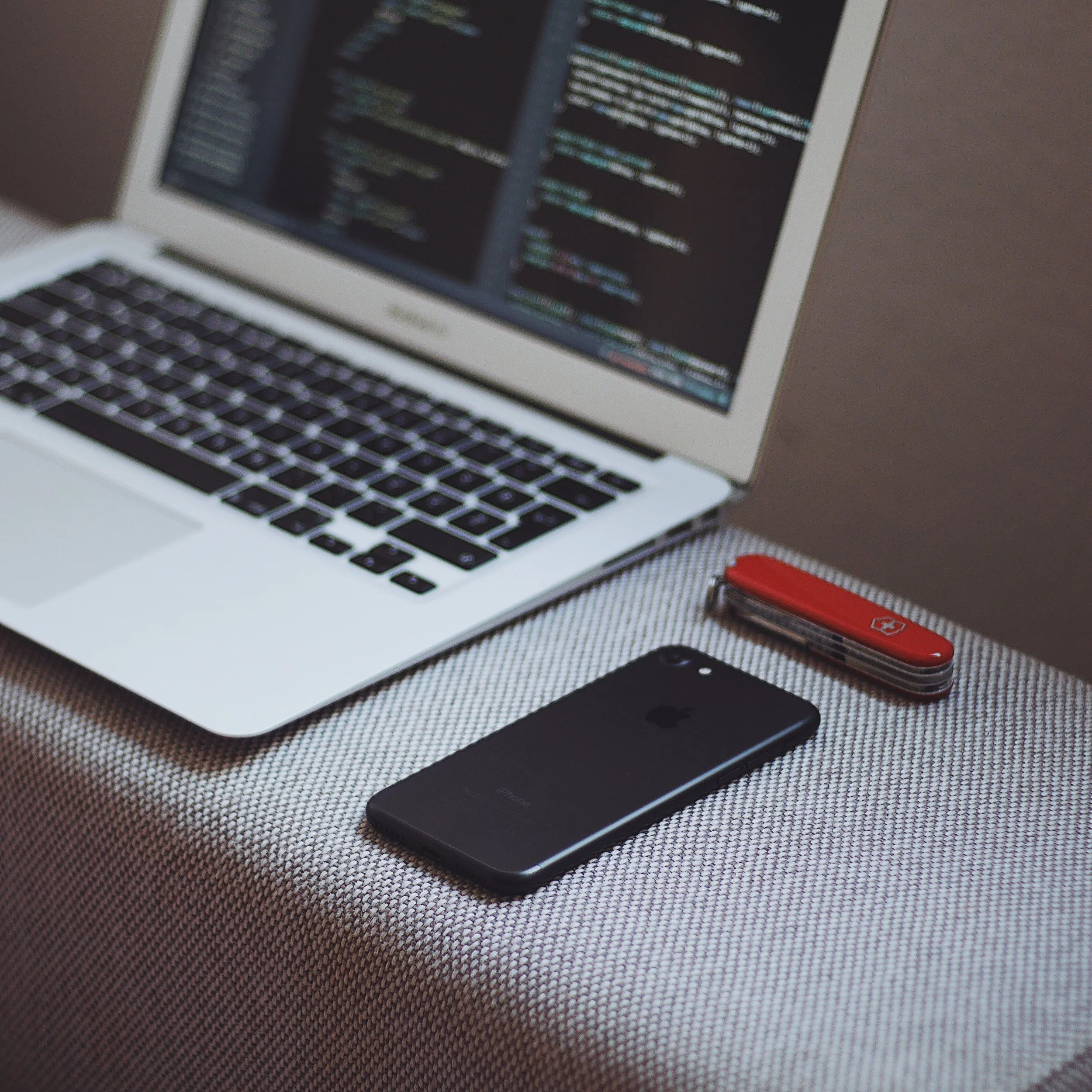 Website development guide for businesses by vailnetworks.com