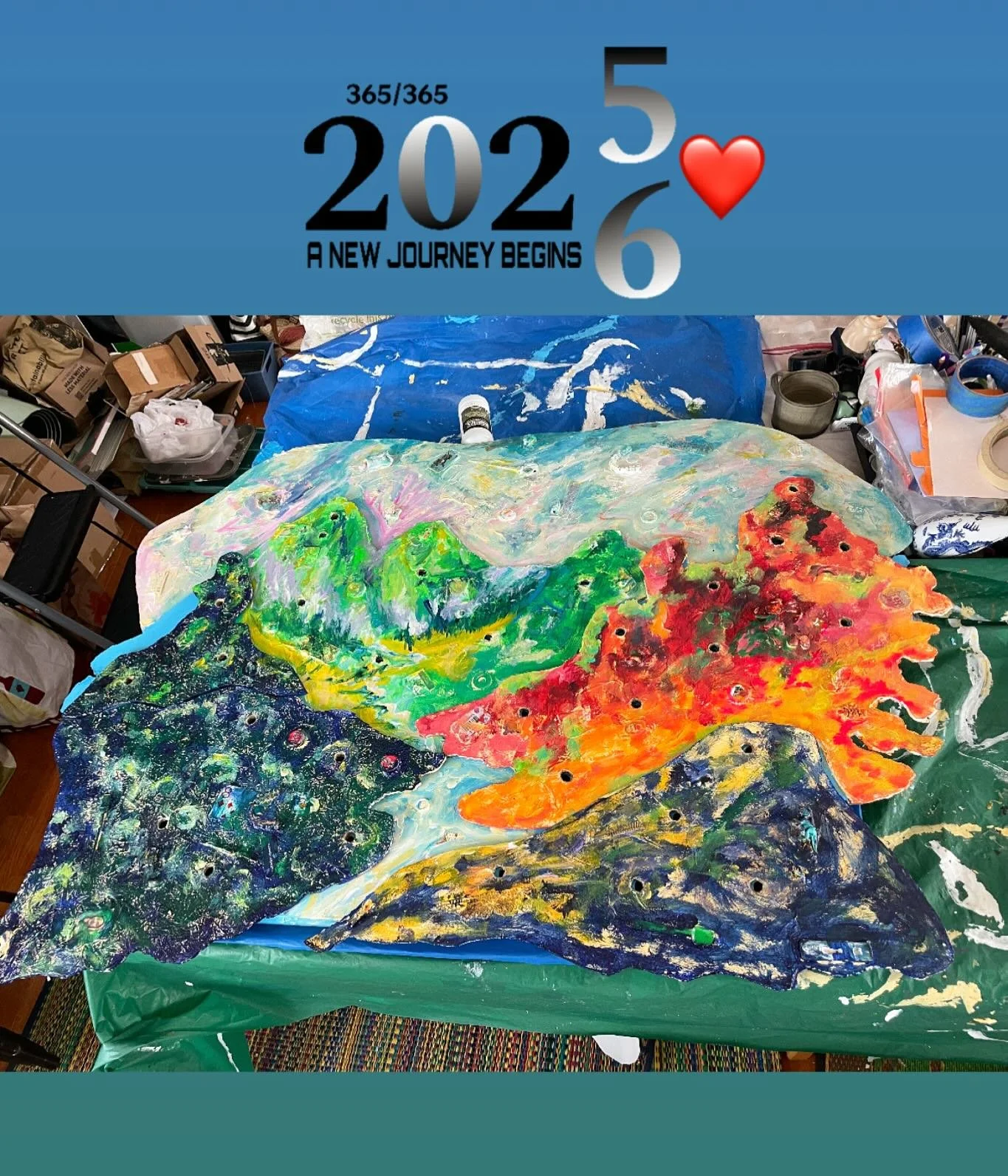 The very beginning stage of a new large piece for a future exhibit.  Let the journey begin!
#newbeginings #workinprogress #mixedmediaartist #daalmember #artistcircle1 #cbusmakesart #ohioartist #contemporaryart #acrylicpainting