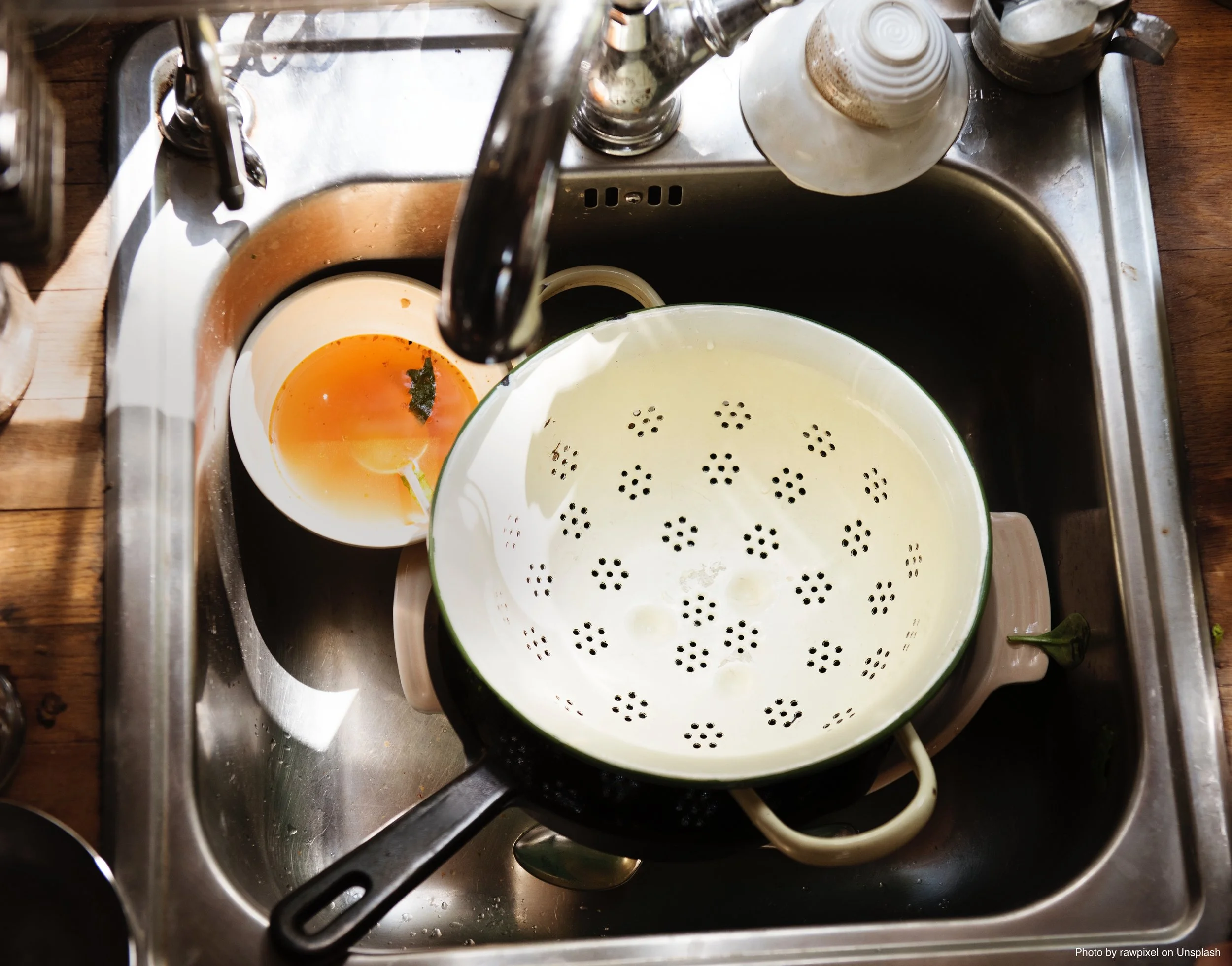dishes in sink.jpg