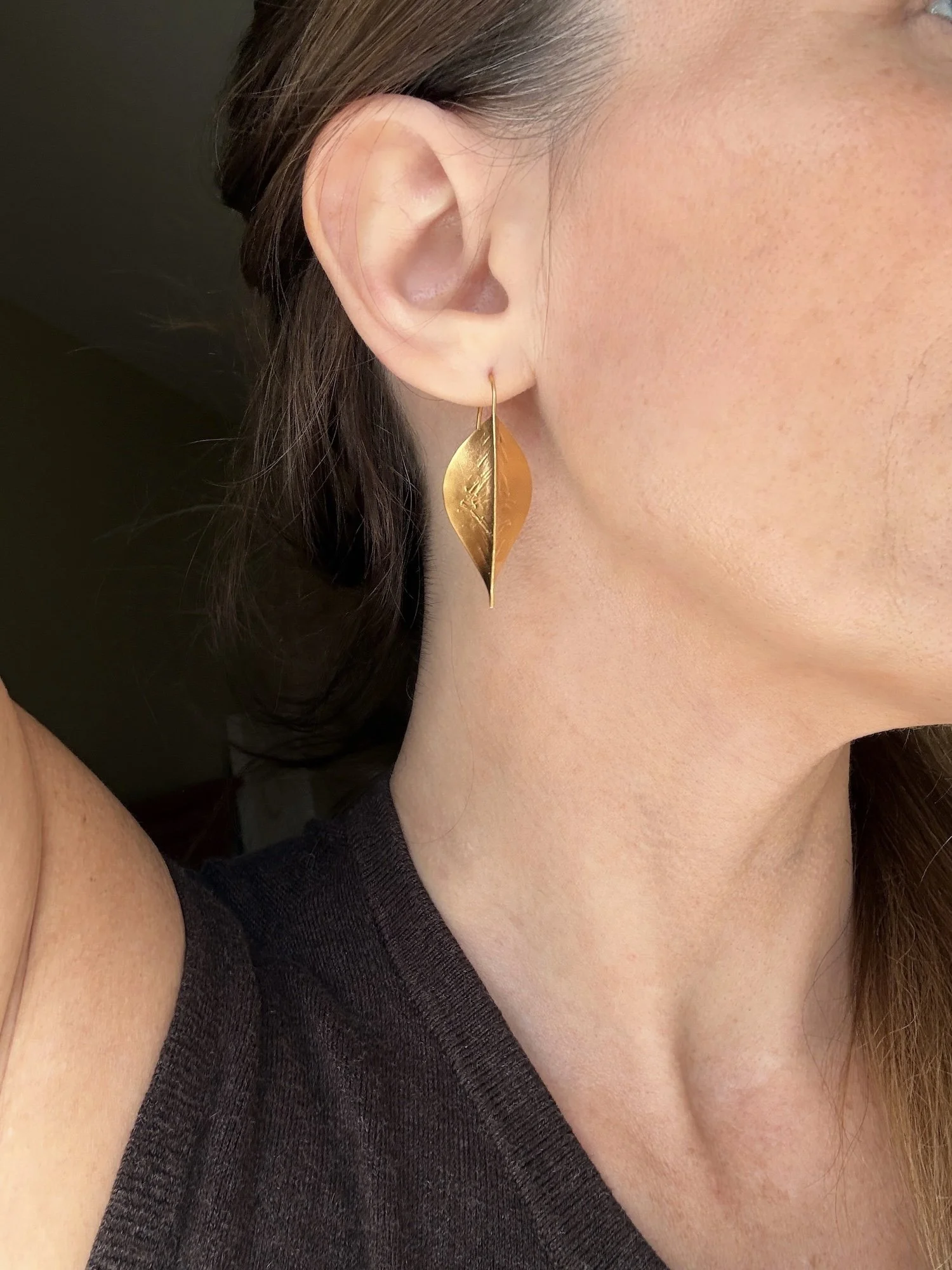 simple gold jewellery devon.jpg