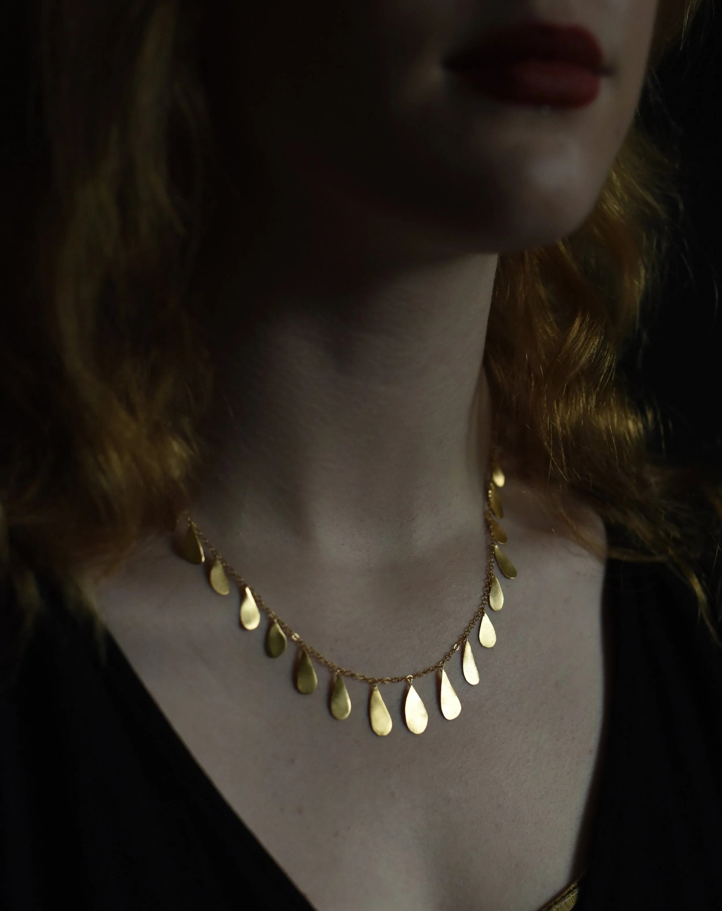 DRAPE NECKLACE
