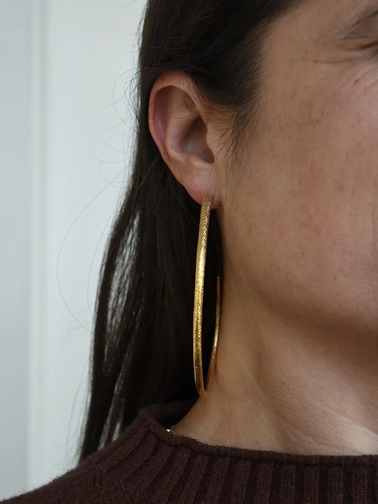 oval relic hannah 4 low res.jpg